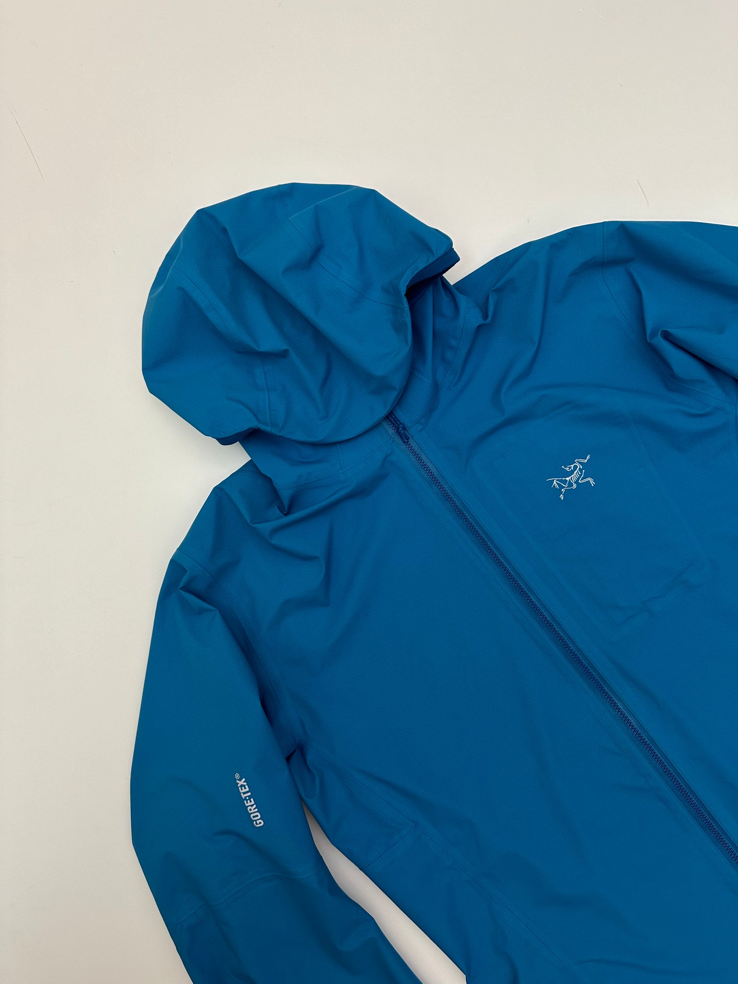 Arc’teryx Norvan Jacket Blue Men’s M Medium Gore-Tex