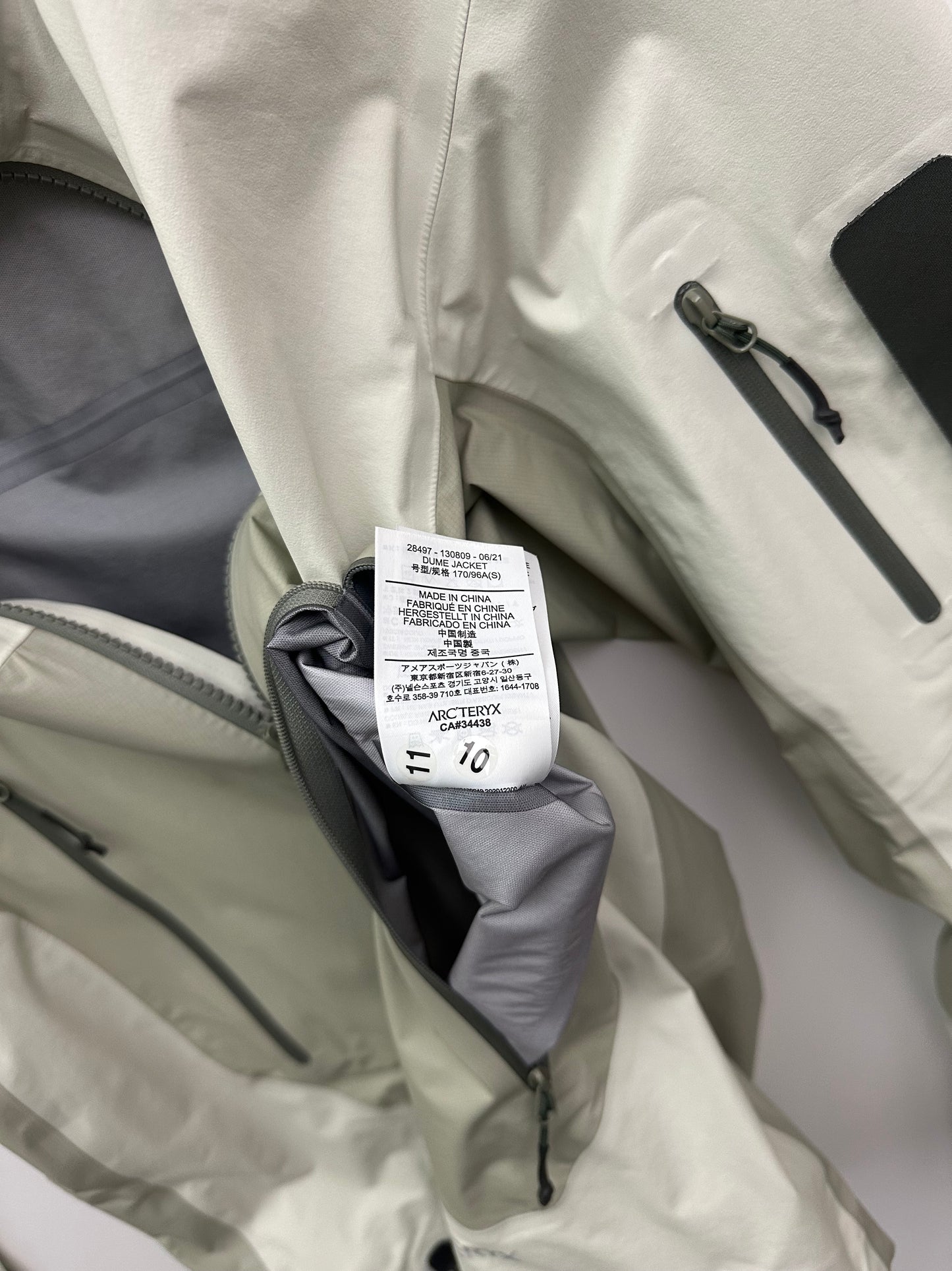 Arc’teryx System A Dume Jacket Chalk Men's S Small Gore-Tex