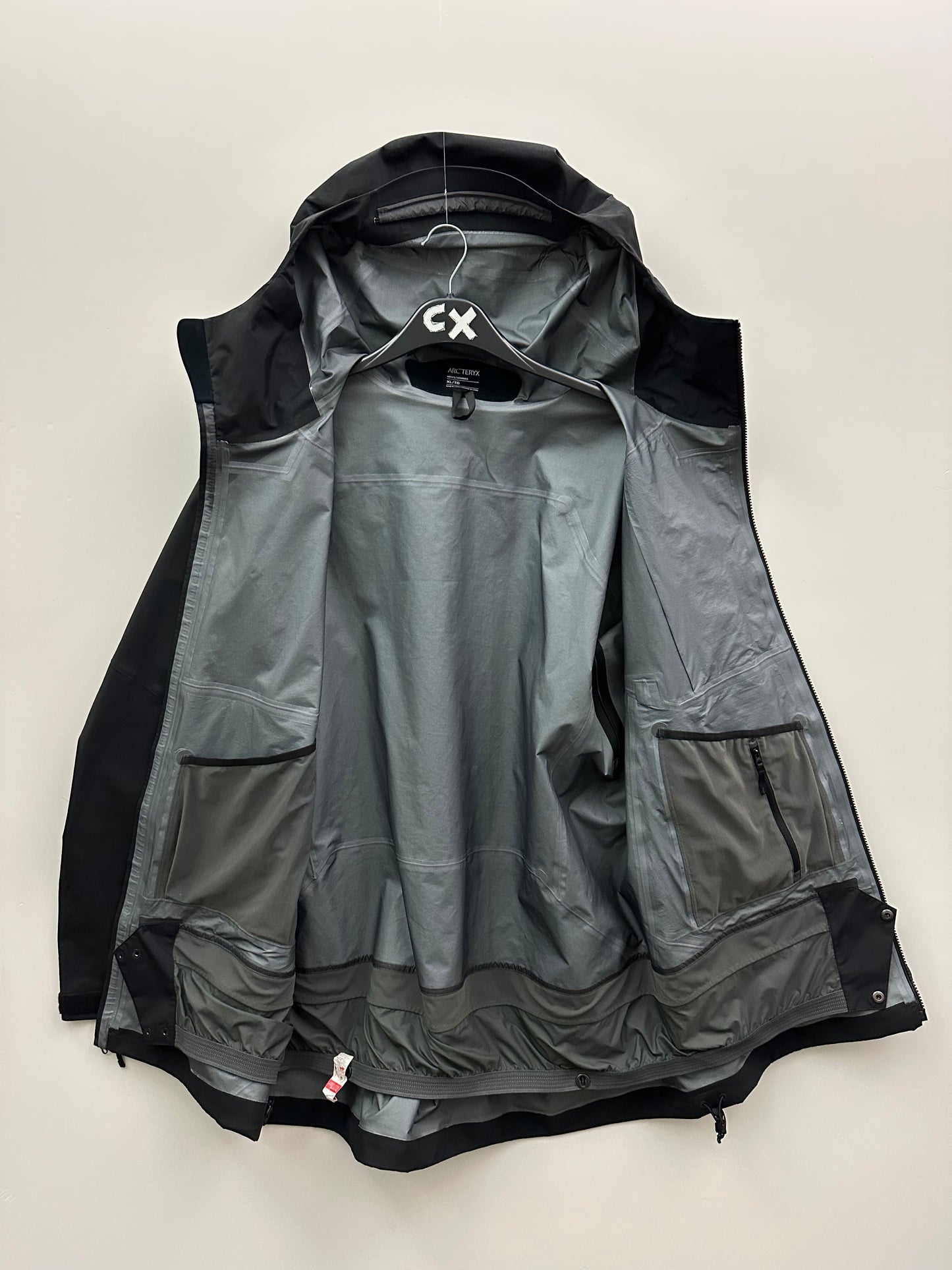 Arc’teryx Sabre SV Jacket Black XL Extra Large Gore-Tex RECCO