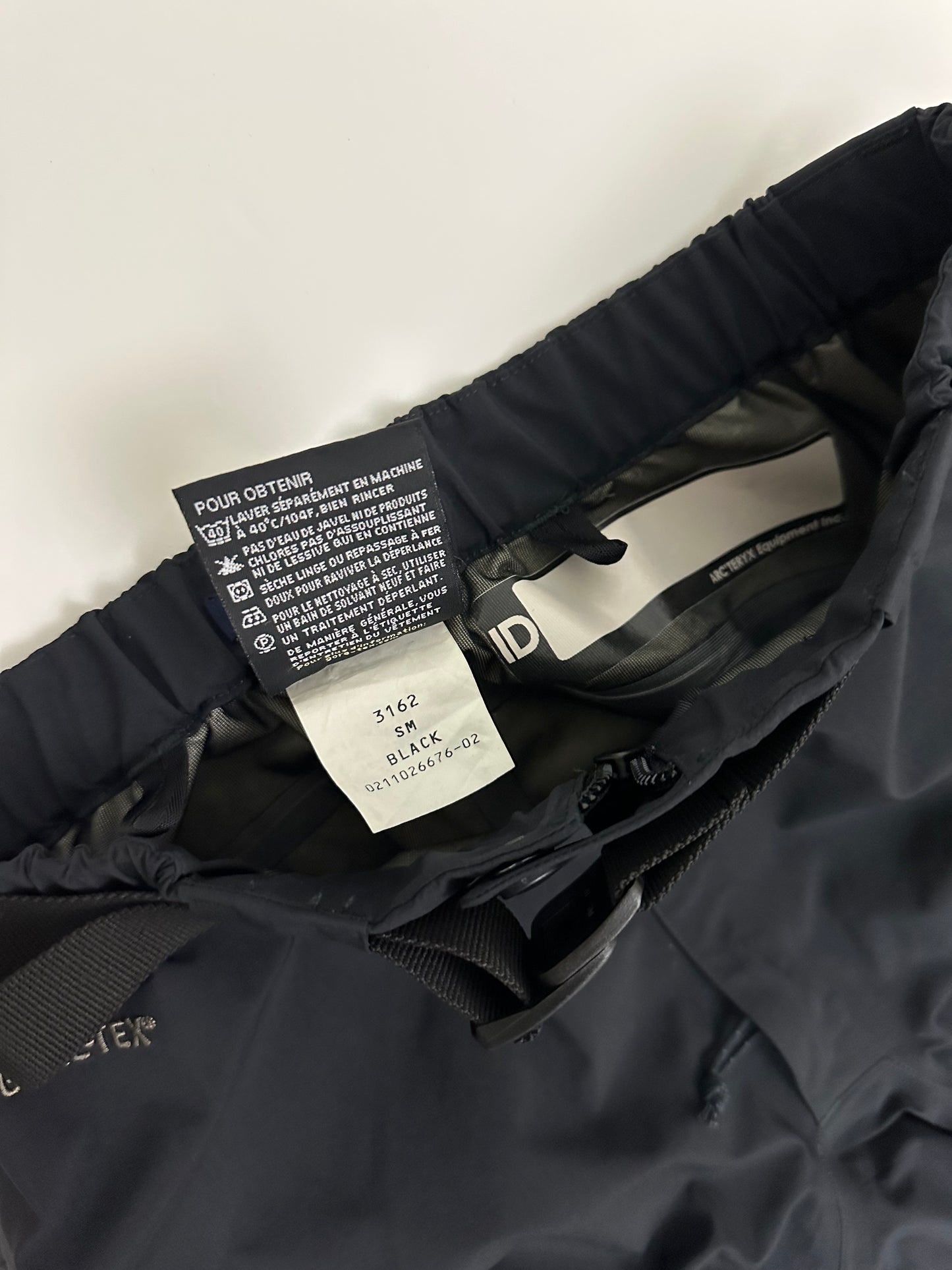 Arc'teryx LEAF Alpha Pant 1st Gen Men’s XS / S Black Gore-Tex 27W 31L