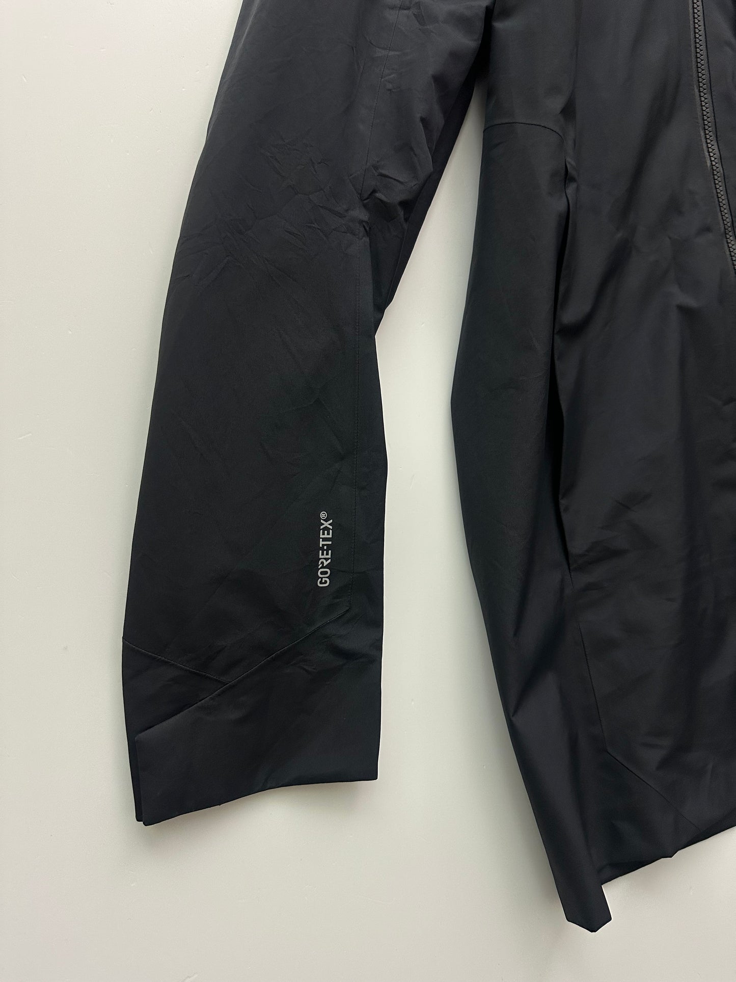 Arc’teryx Sawyer Coat Black Men’s M Medium Gore-Tex