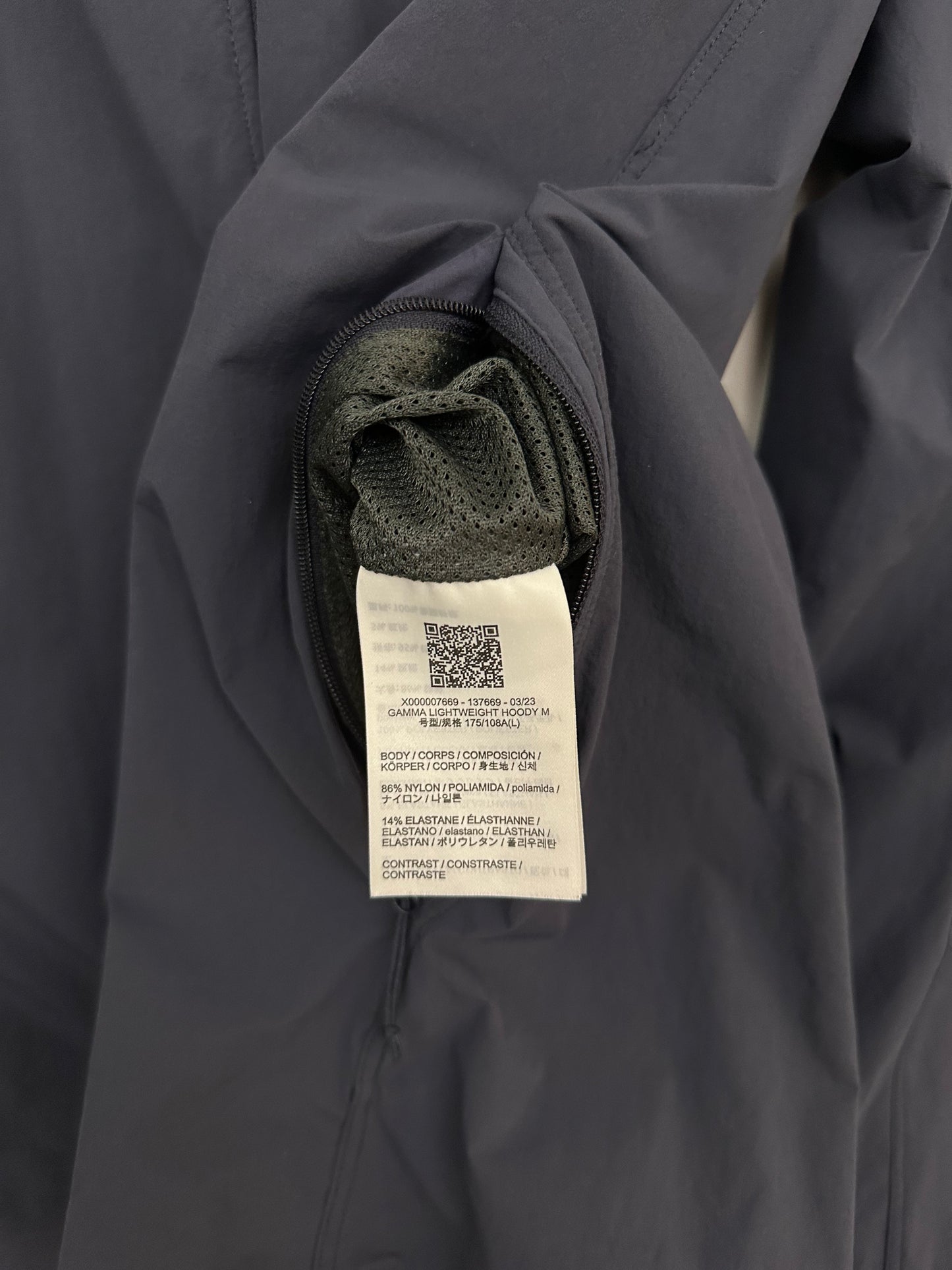 Arc’teryx Gamma Lightweight Hoody Black Sapphire Blue Men’s L Large