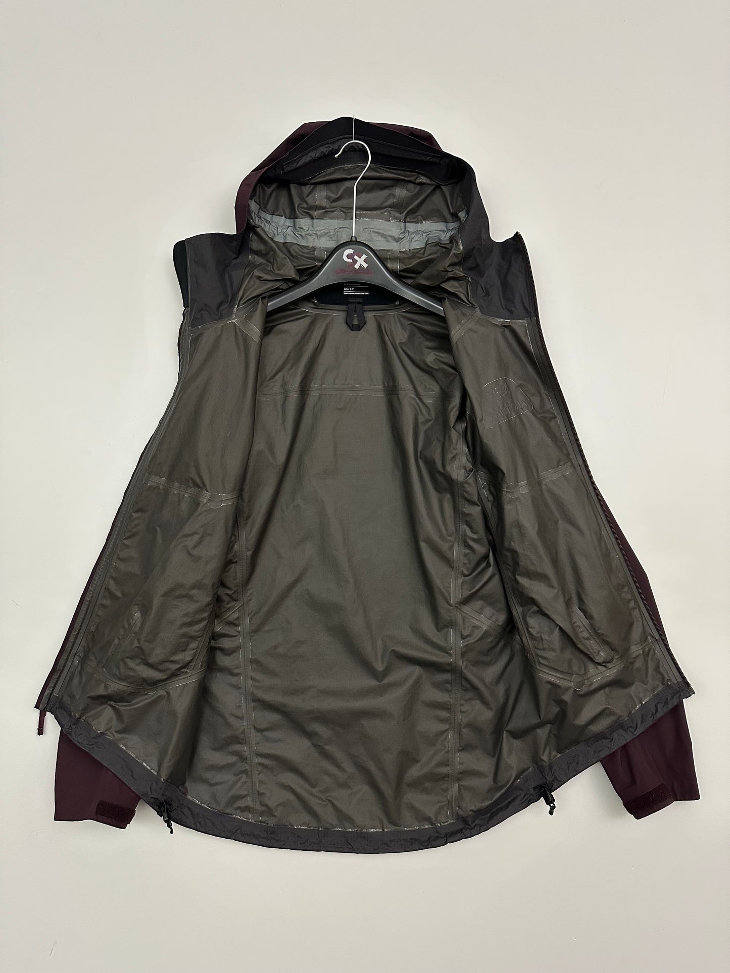 Arc’teryx Zeta SL Jacket Phantasm Men’s XS Extra Small Gore-Tex