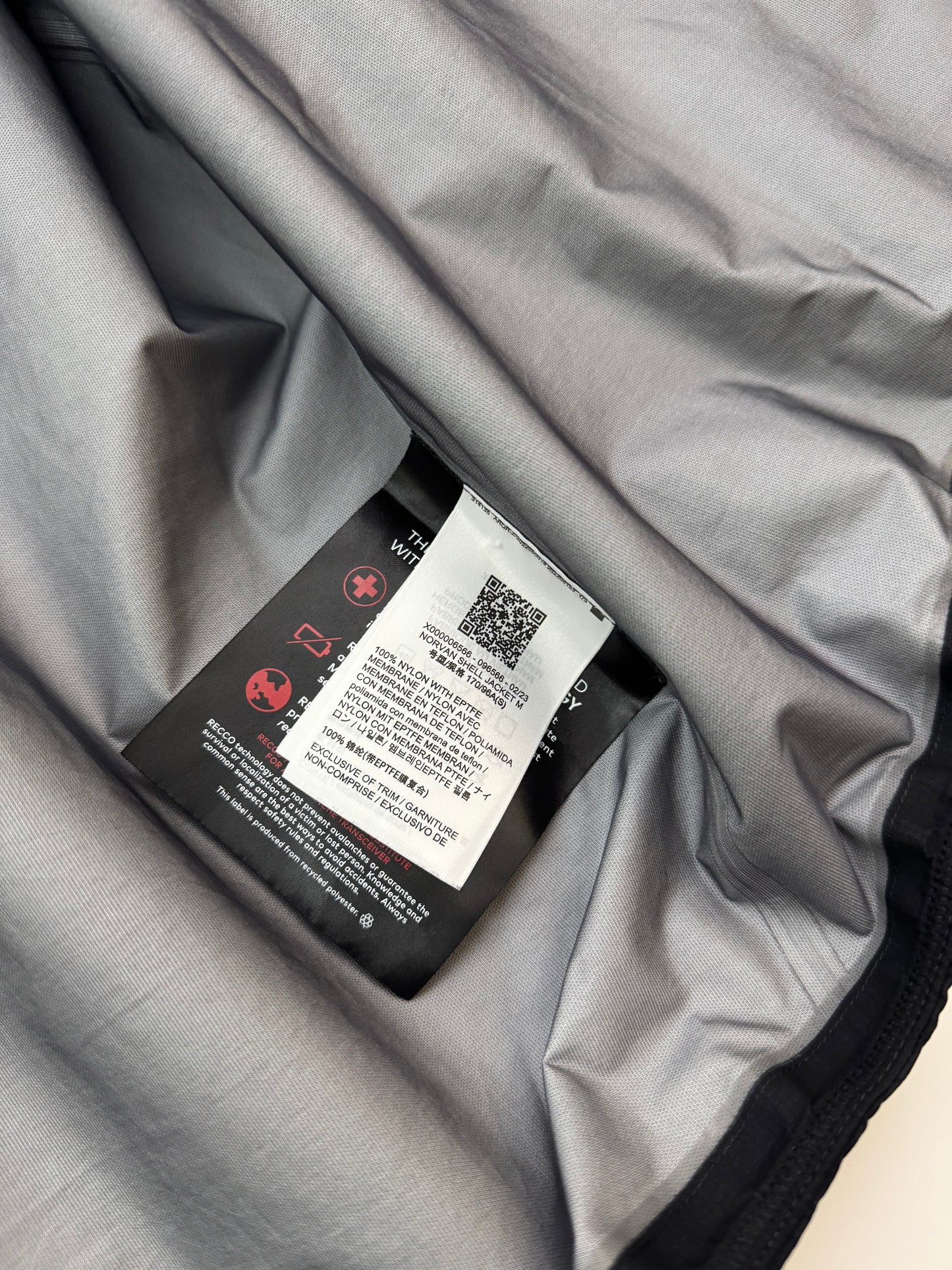 Arc'teryx Norvan Shell Jacket Black Grey Men's Small Gore-Tex RECCO