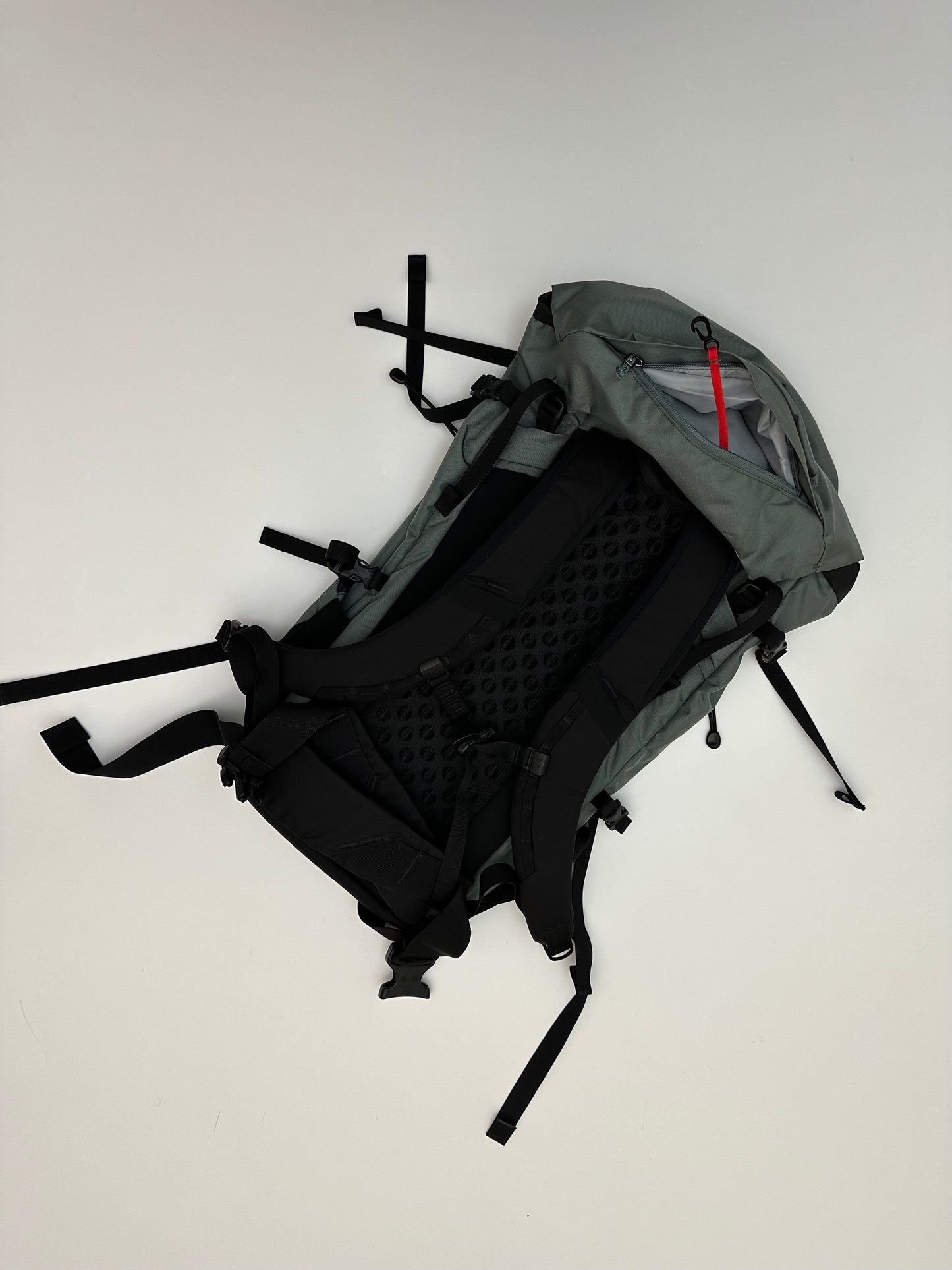 Arc’teryx Brize 32 Backpack Dark Immersion Grey