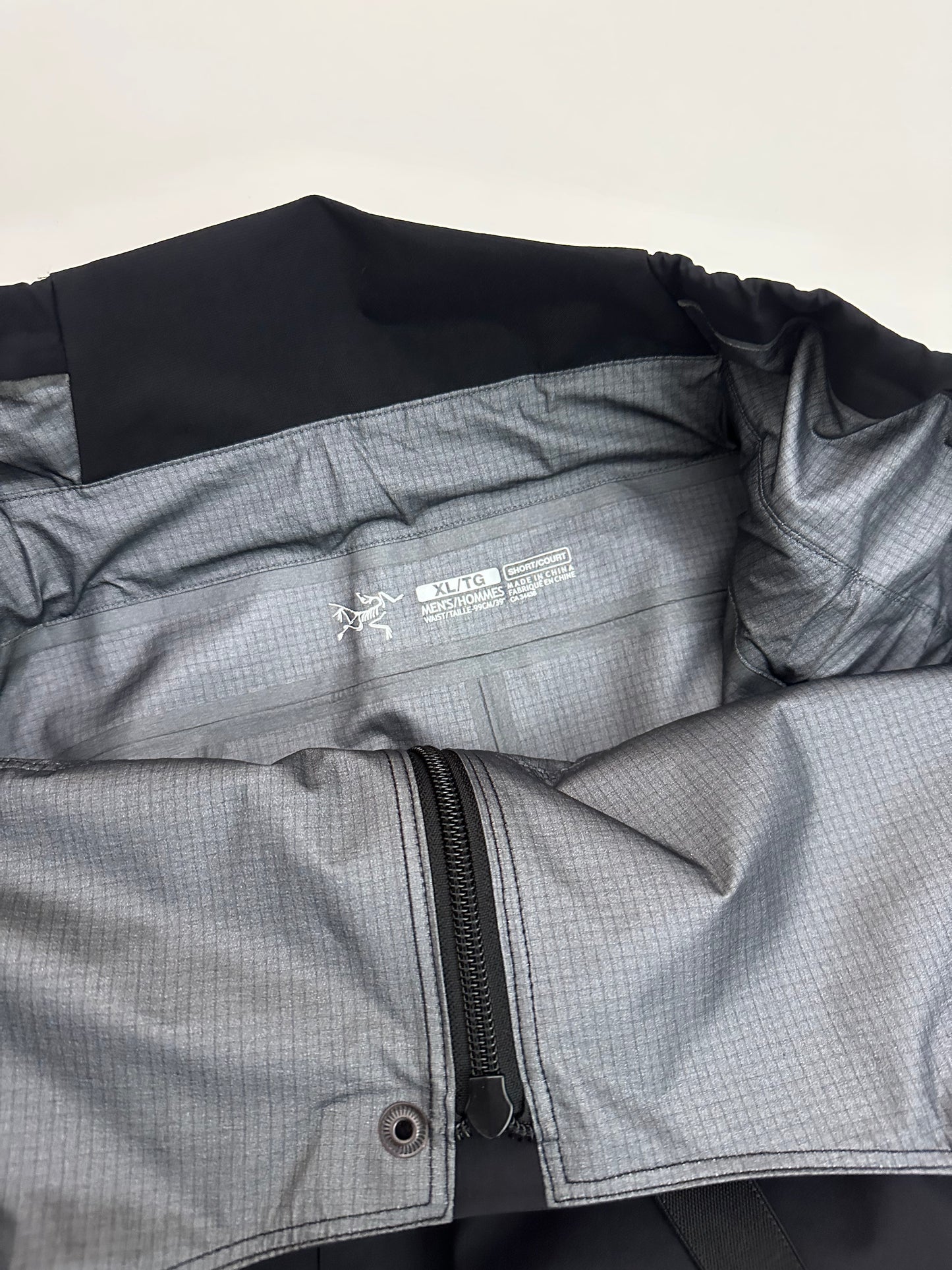 Arc'teryx Theta SV Bib Black Men’s XL Extra Large Gore-Tex Pro