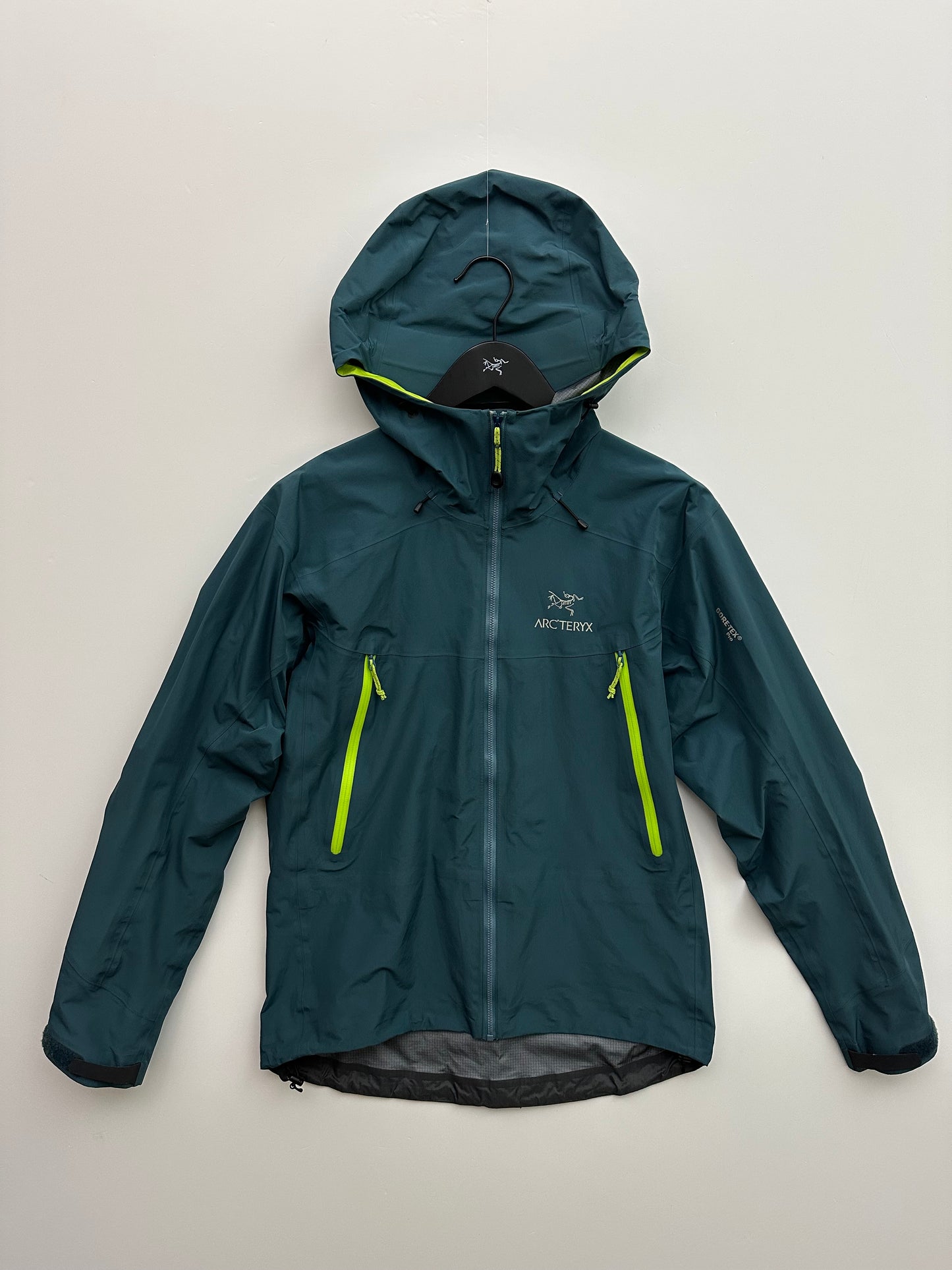 Arc’teryx Beta LT Jacket Hinto Blue Men's M Medium Gore-Tex Pro