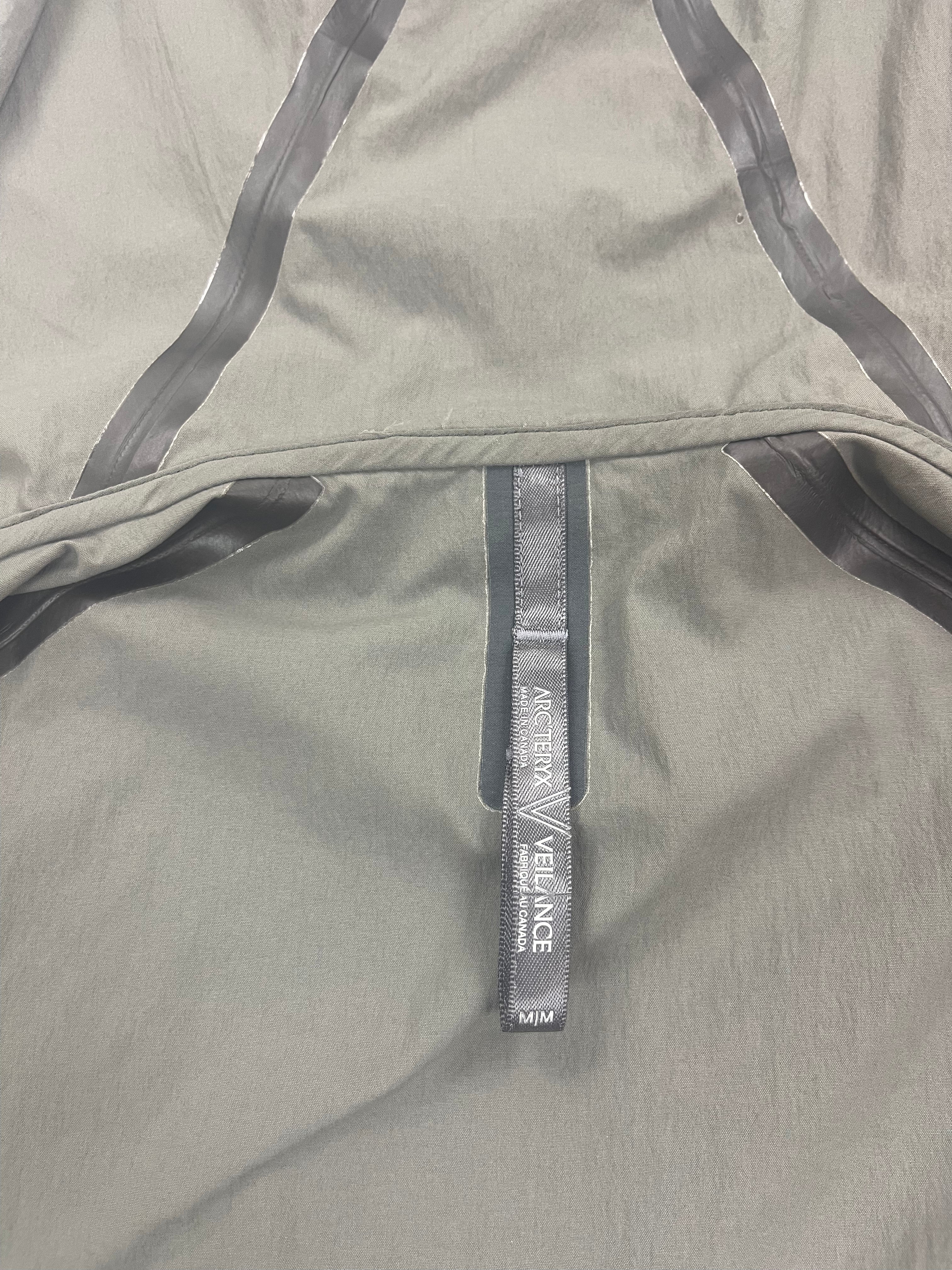 Arc'teryx Veilance Isogon Hooded Jacket Grey Men's M Medium