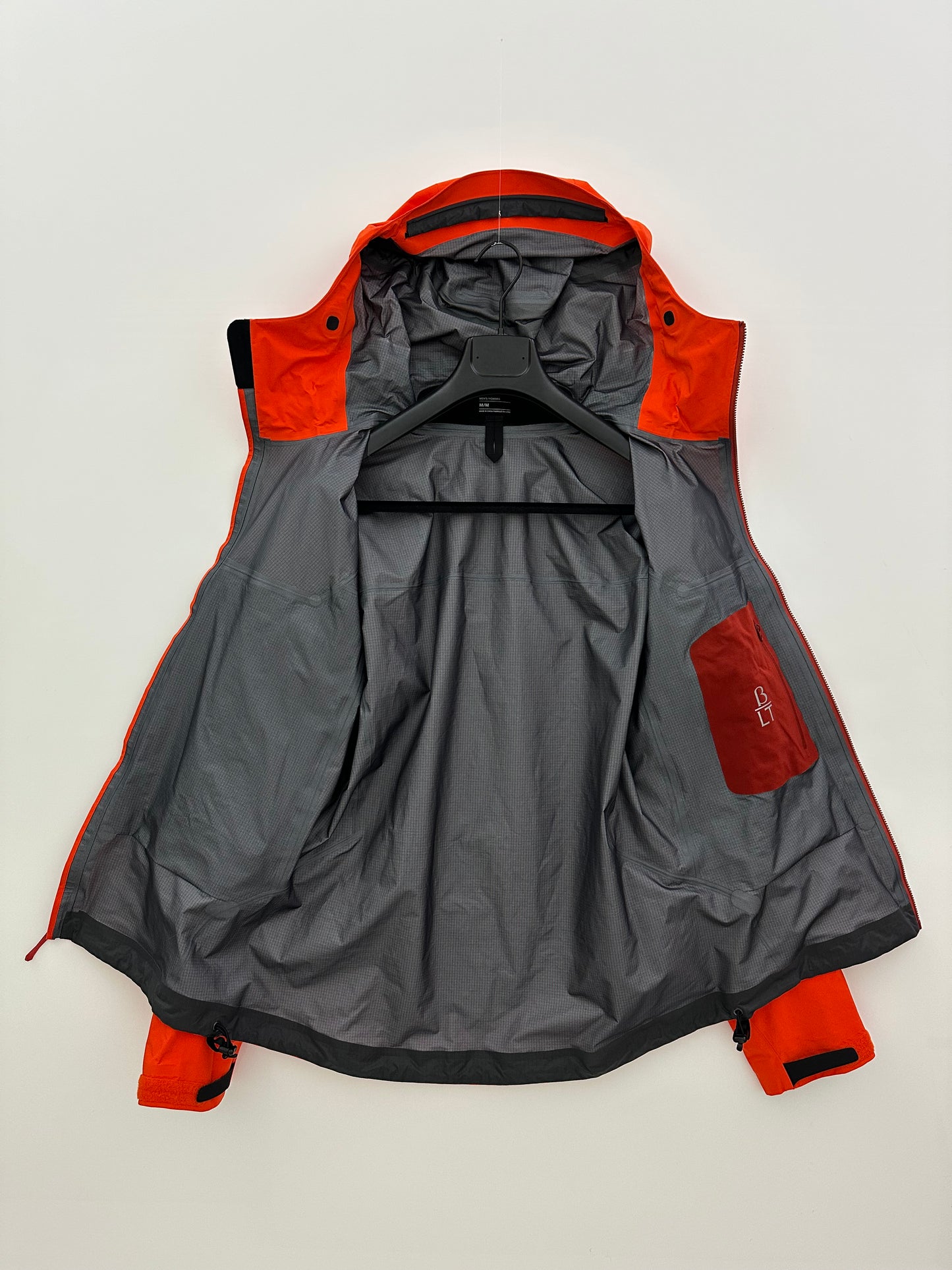 Arc’teryx Beta LT Jacket Orange Men’s M Medium Gore-Tex Pro Edition