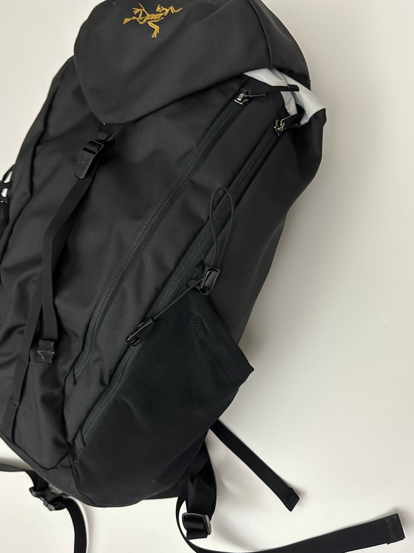 Arc’teryx Mantis 20 Backpack 24K Black