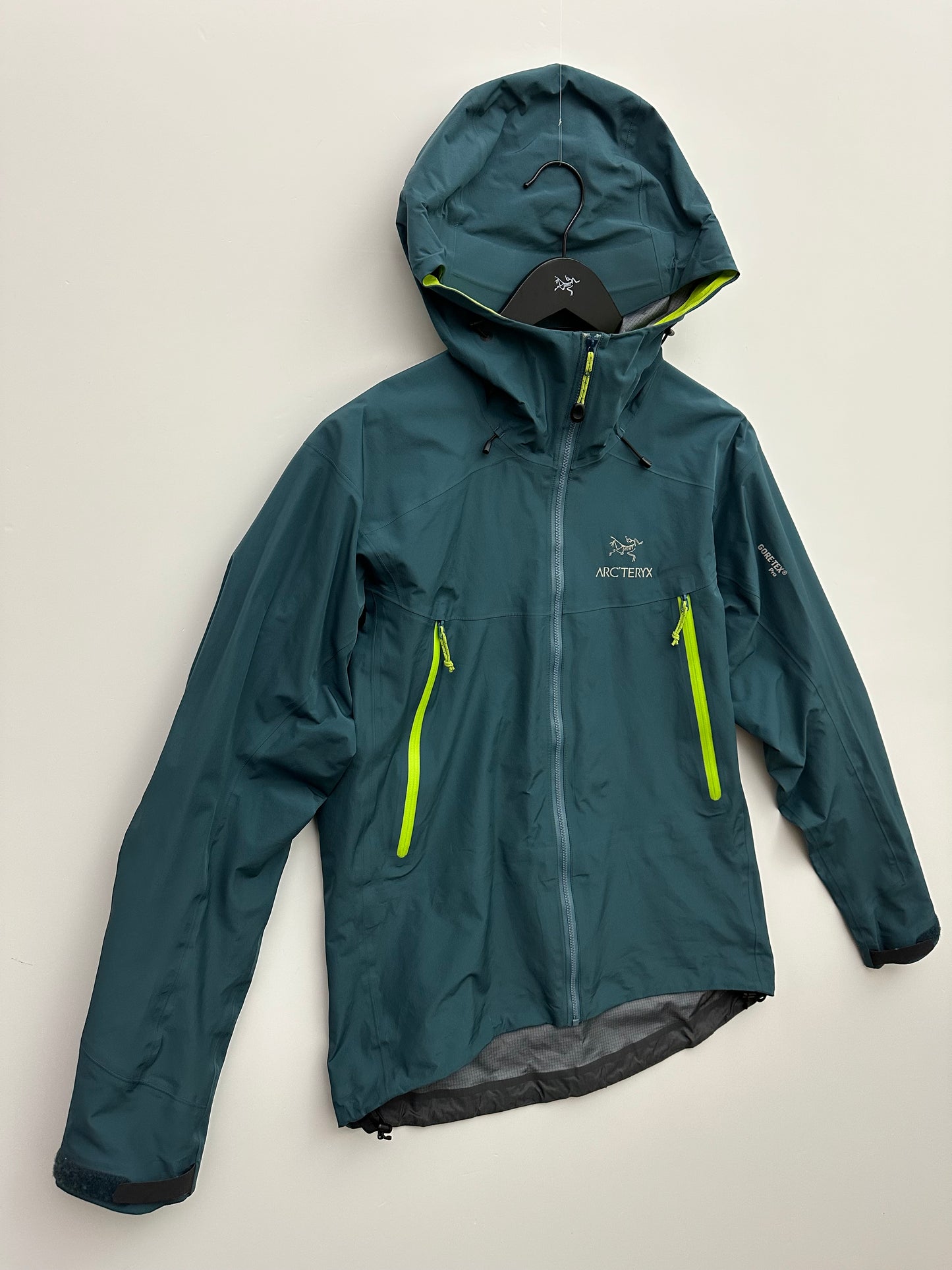 Arc’teryx Beta LT Jacket Hinto Blue Men's M Medium Gore-Tex Pro
