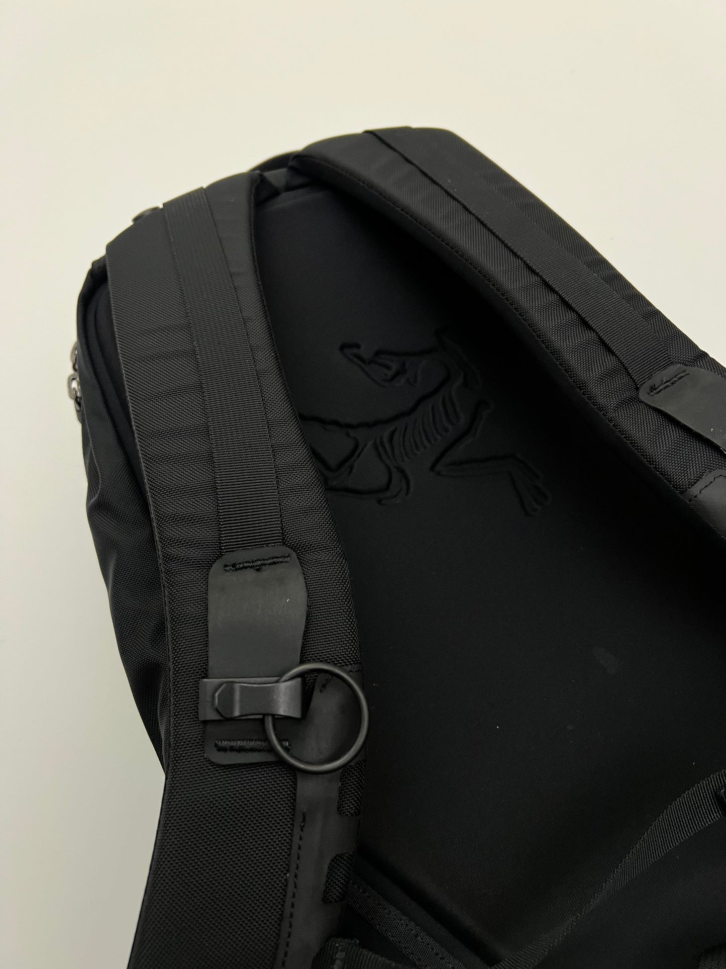 Arc’teryx Arro 16 Backpack Black
