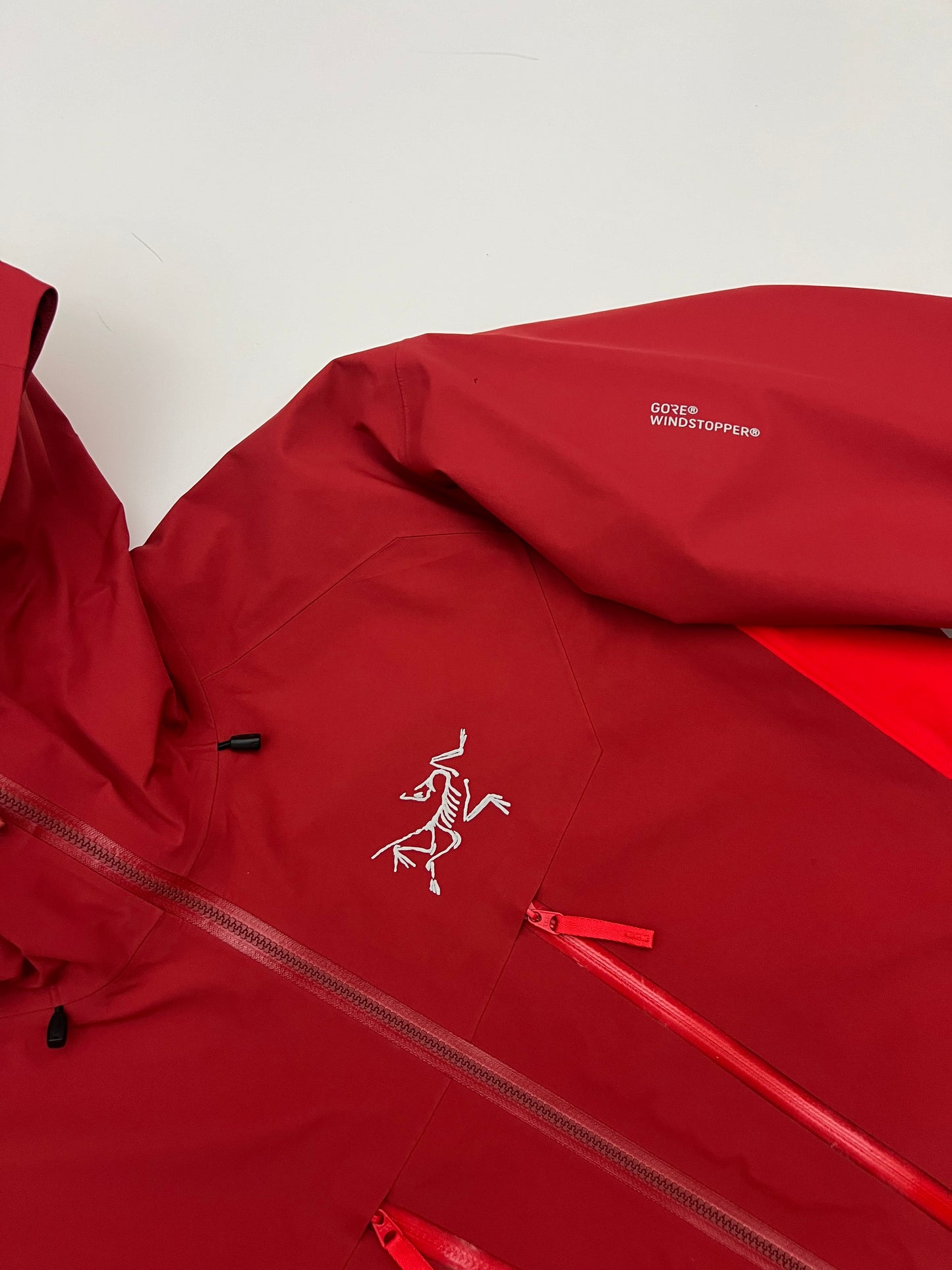 Arc’teryx Procline Comp Jacket Sangria Red Men’s S Small Gore-Tex Windstopper