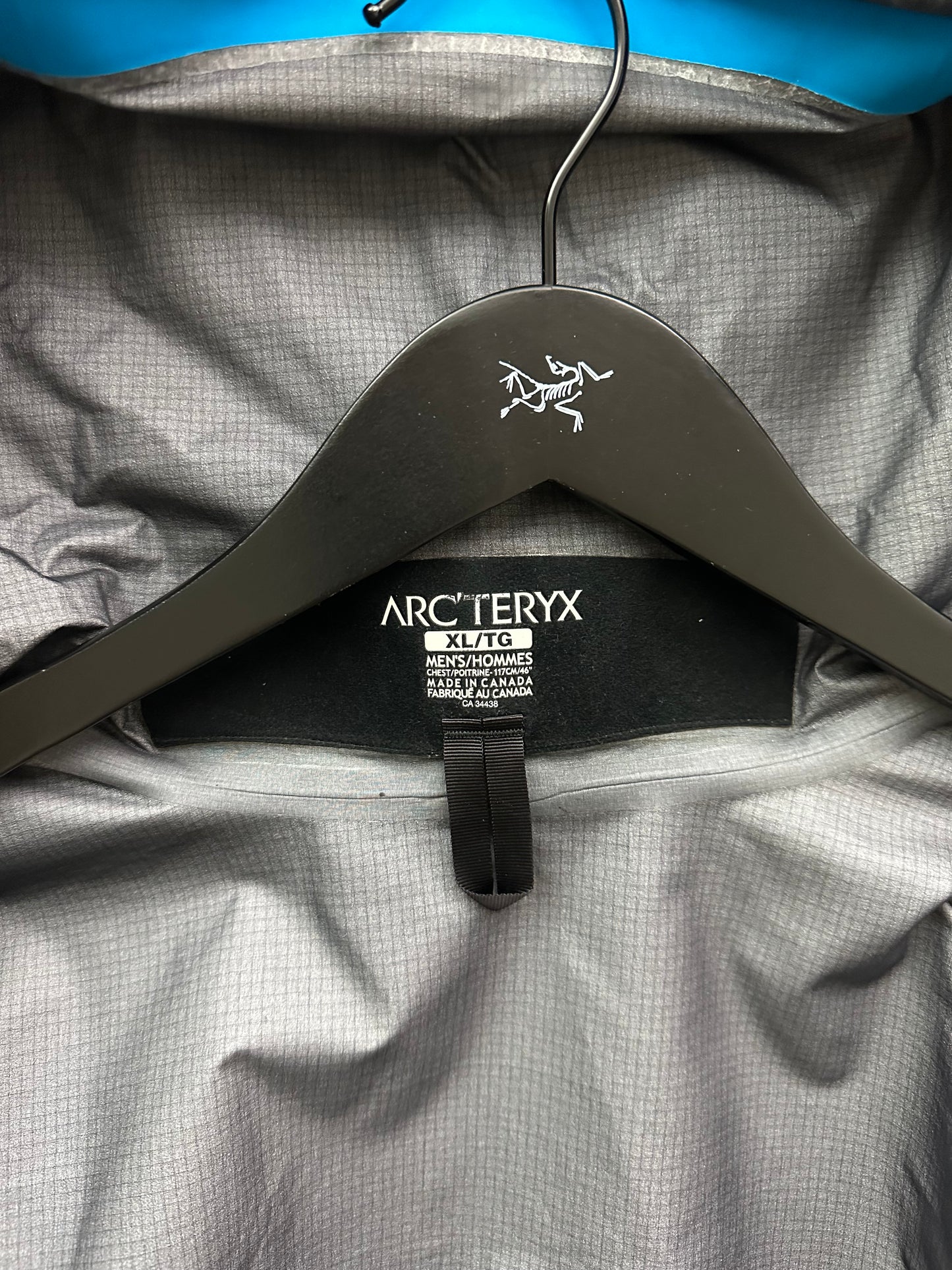 Arc’teryx Alpha SV Jacket Blue Men’s XL Extra Large Gore-Tex Pro