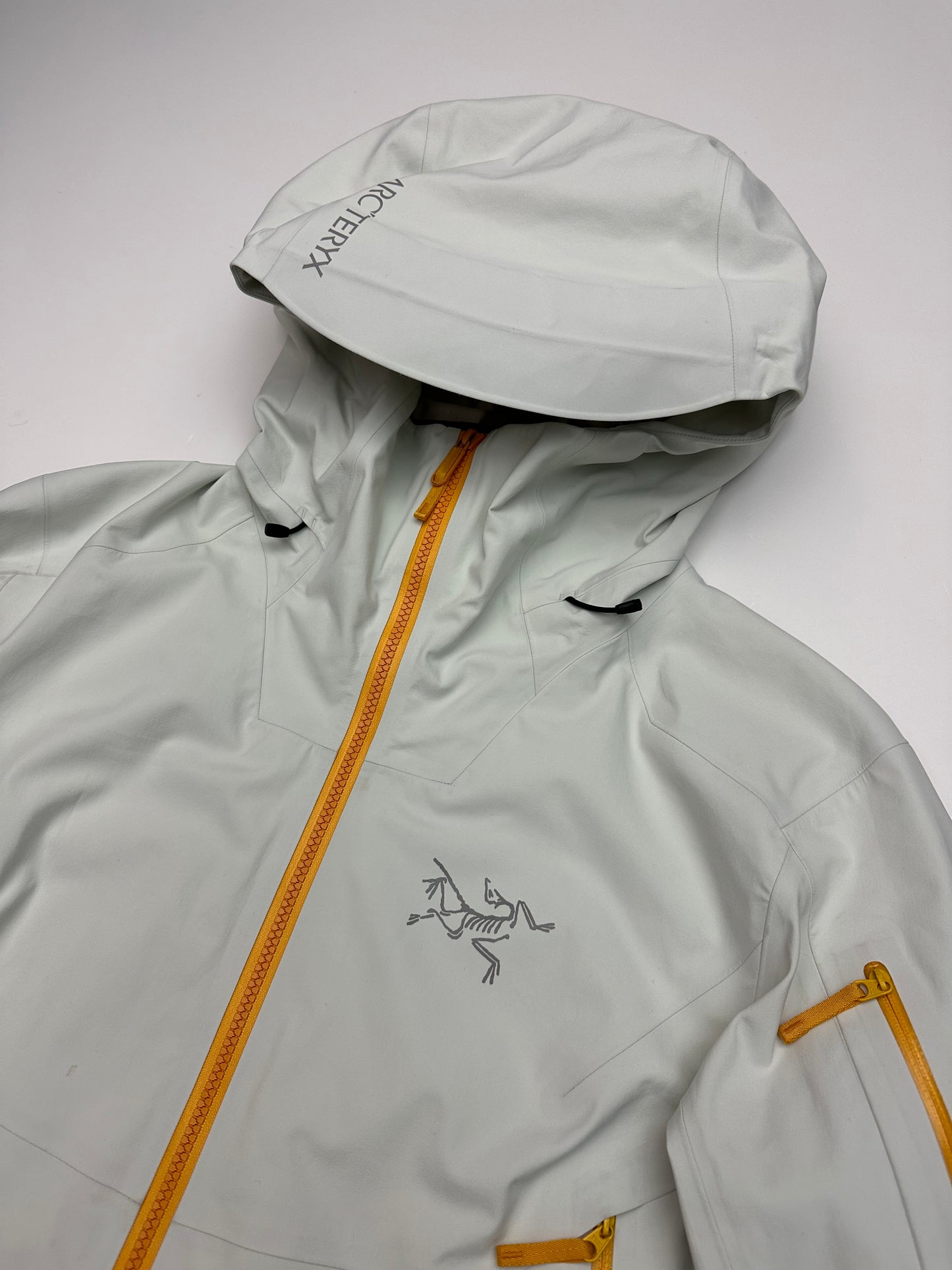 Arc’teryx Sentinel Jacket White Women’s L Large Gore-Tex RECCO