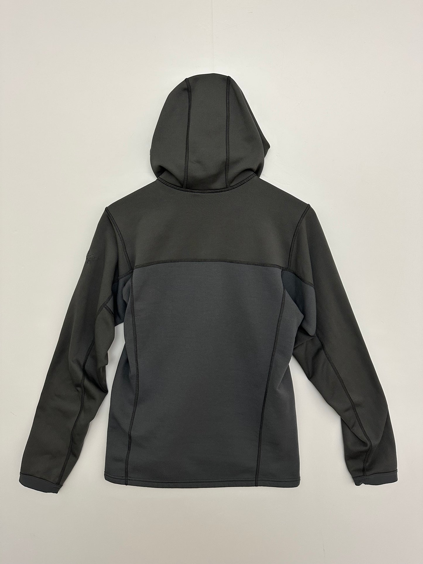 Arc’teryx LEAF Naga Hoody Gen 3 Wolf Grey Men’s M Medium