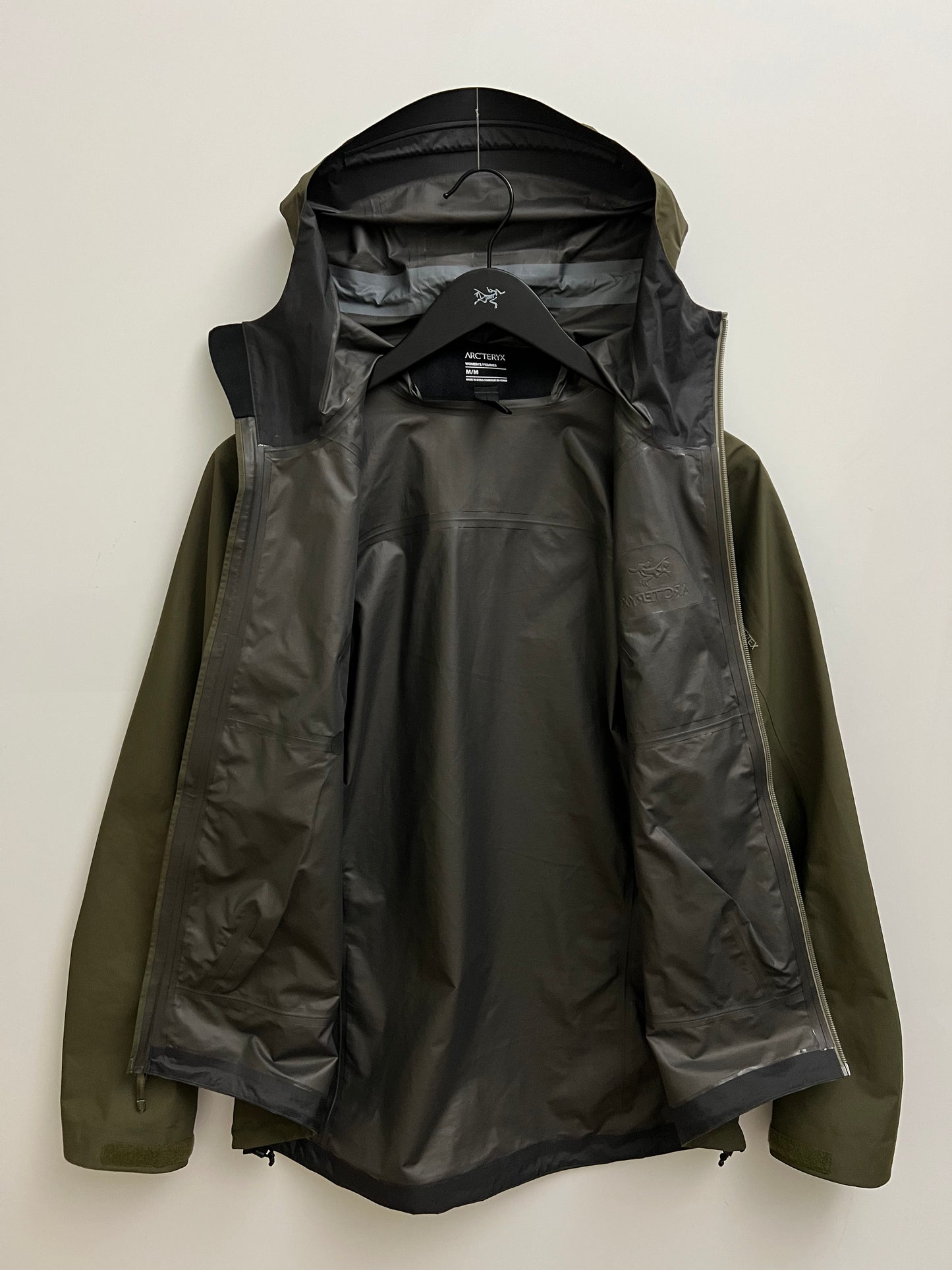 Arc’teryx Zeta SL Jacket Green Women’s M Medium Gore-Tex