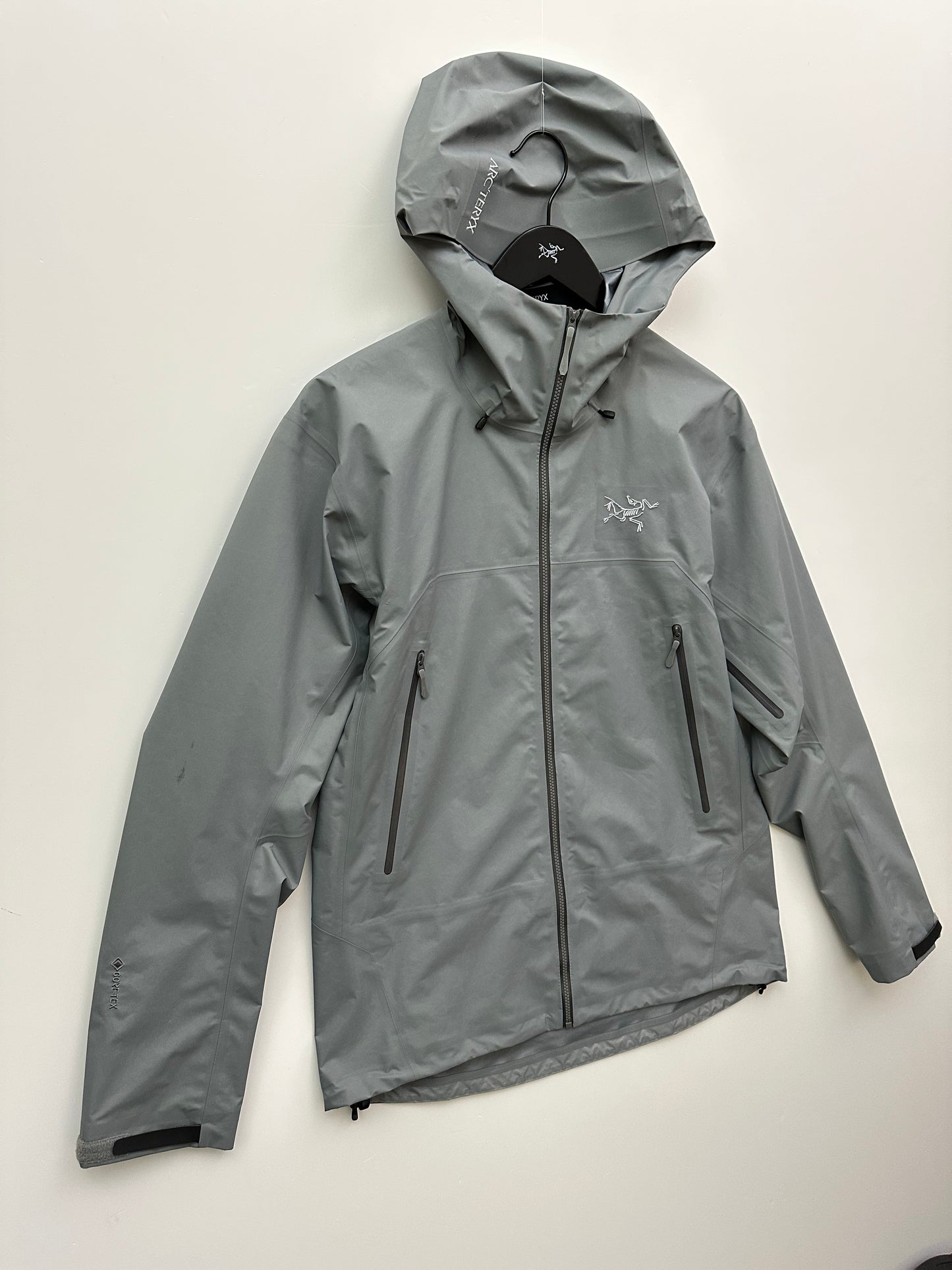 Arc’teryx Beta SL Jacket Void Grey Men’s M Medium Gore-Tex RECCO
