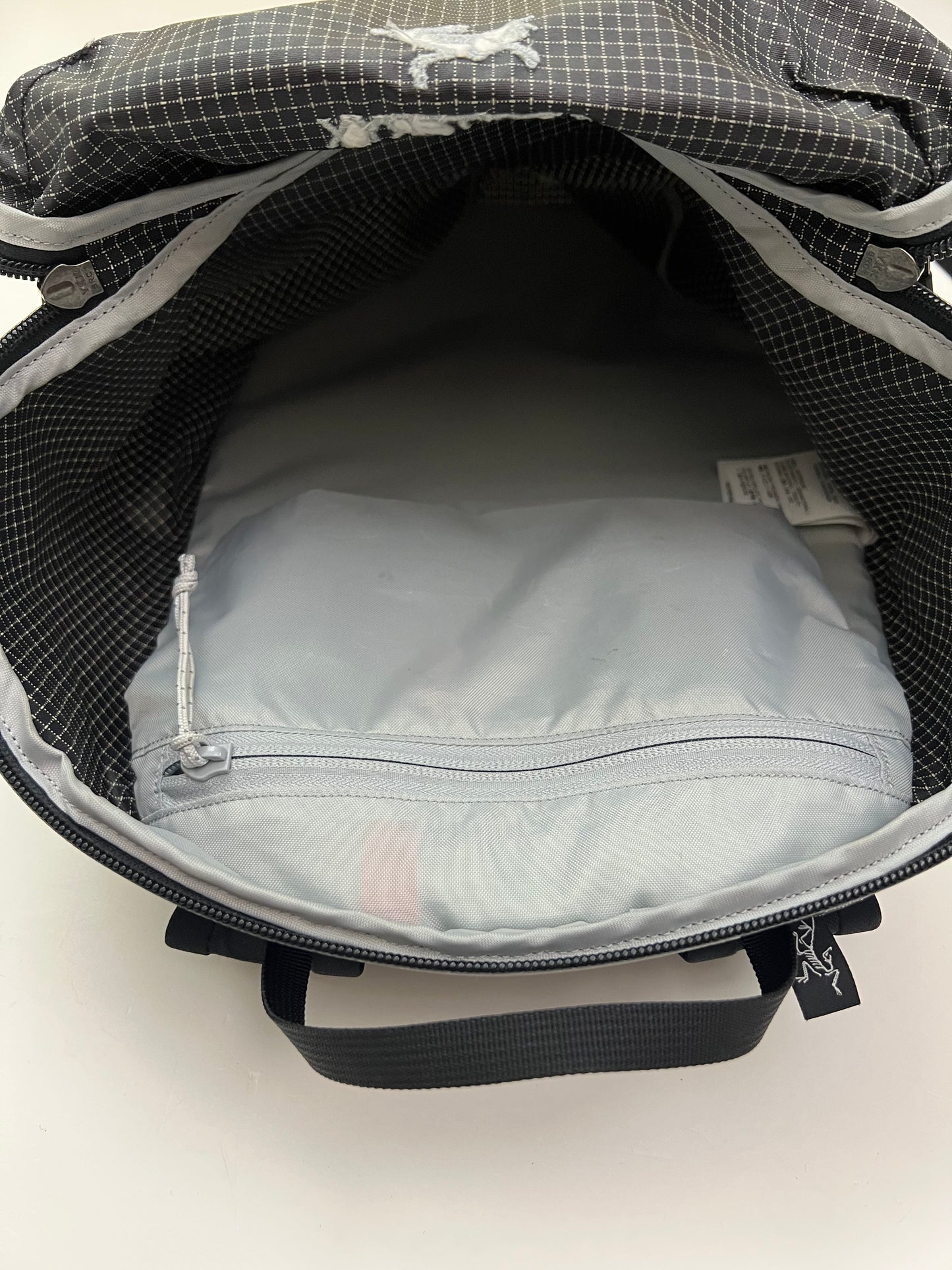 Arc’teryx Konseal 15 Backpack Black