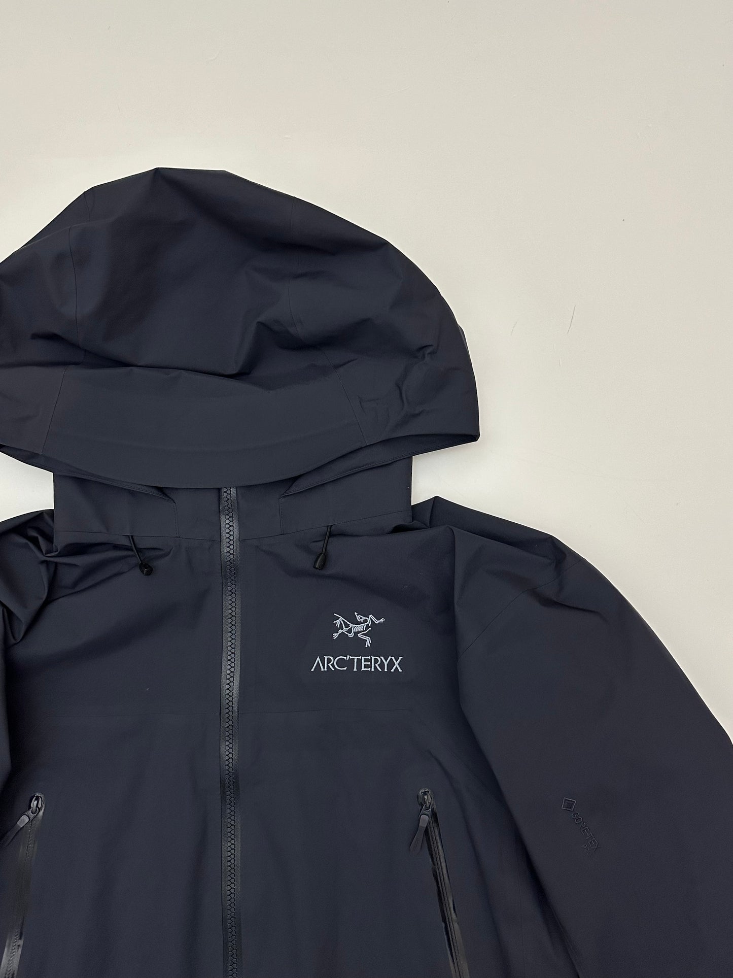 Arc’teryx Beta AR Jacket Black Sapphire Men’s M Medium Gore-Tex Pro RECCO