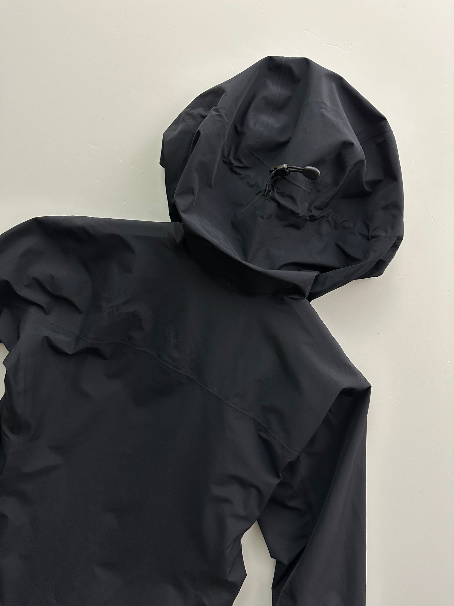 Arc’teryx Beta LT Jacket Black Women’s M Medium Gore-Tex