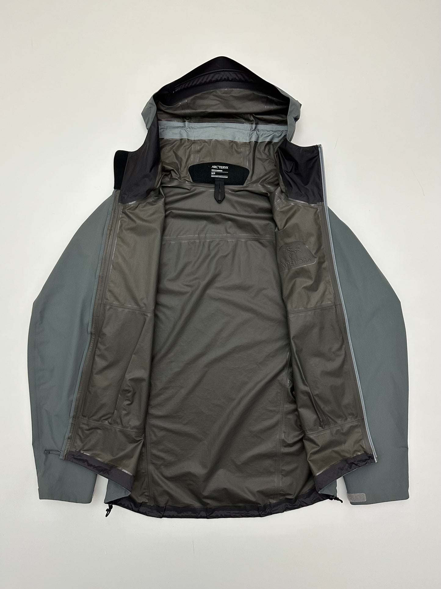 Arc'teryx Zeta SL Jacket Microchip Grey Men's S Small Gore-Tex