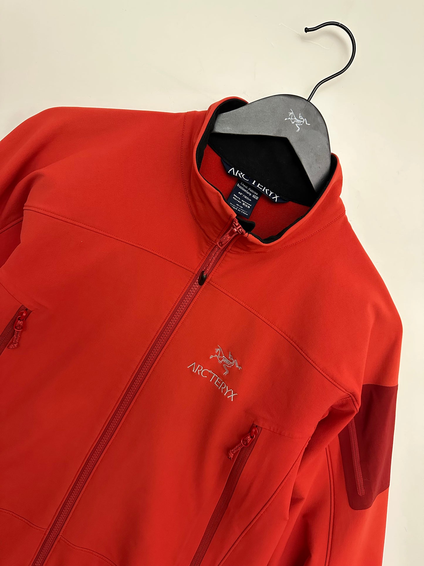 Arc’teryx Gamma LT Jacket Red Men’s M Medium