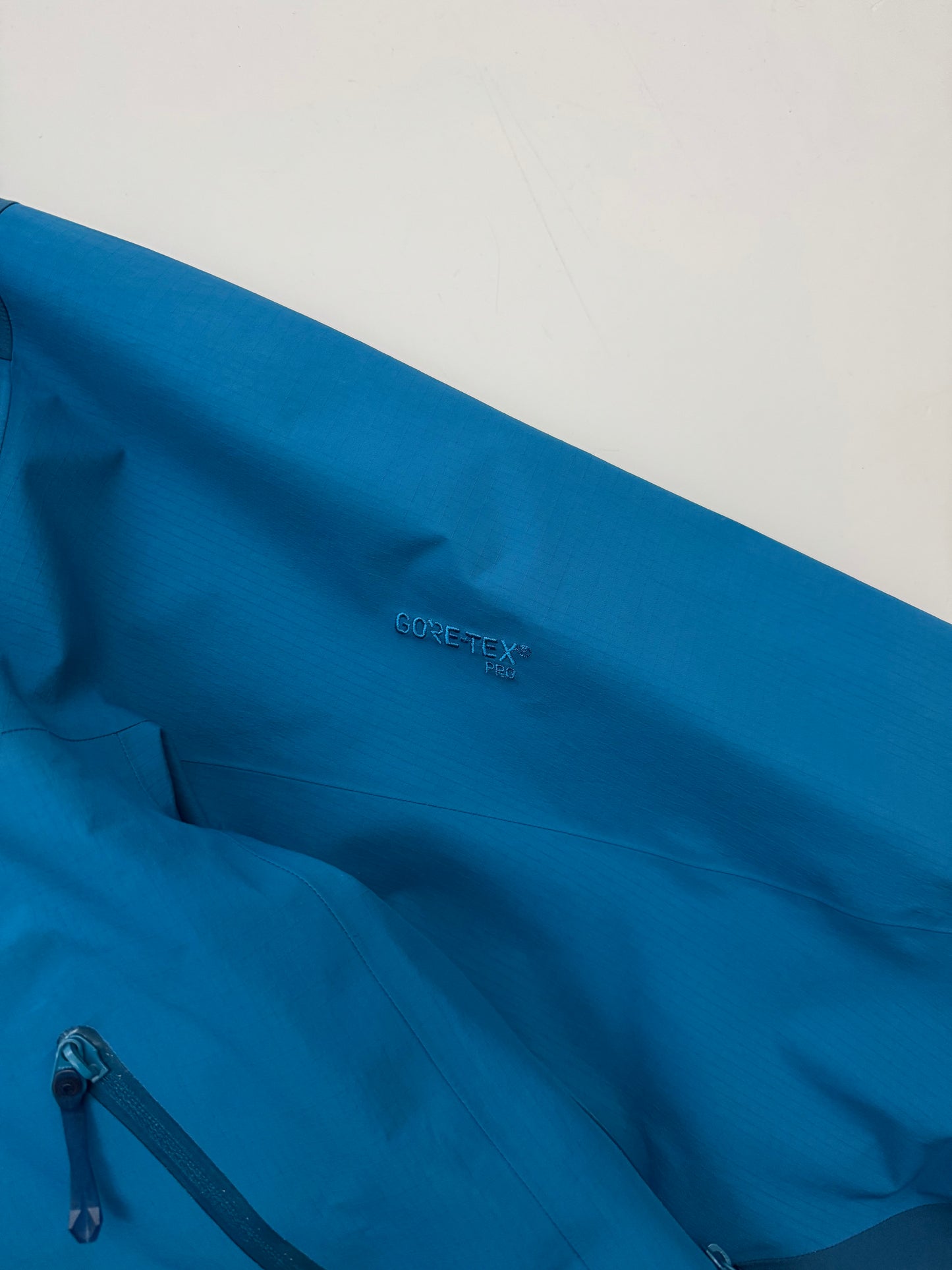 Arc’teryx Beta AR Jacket Blue Men’s L Large Gore-Tex Pro