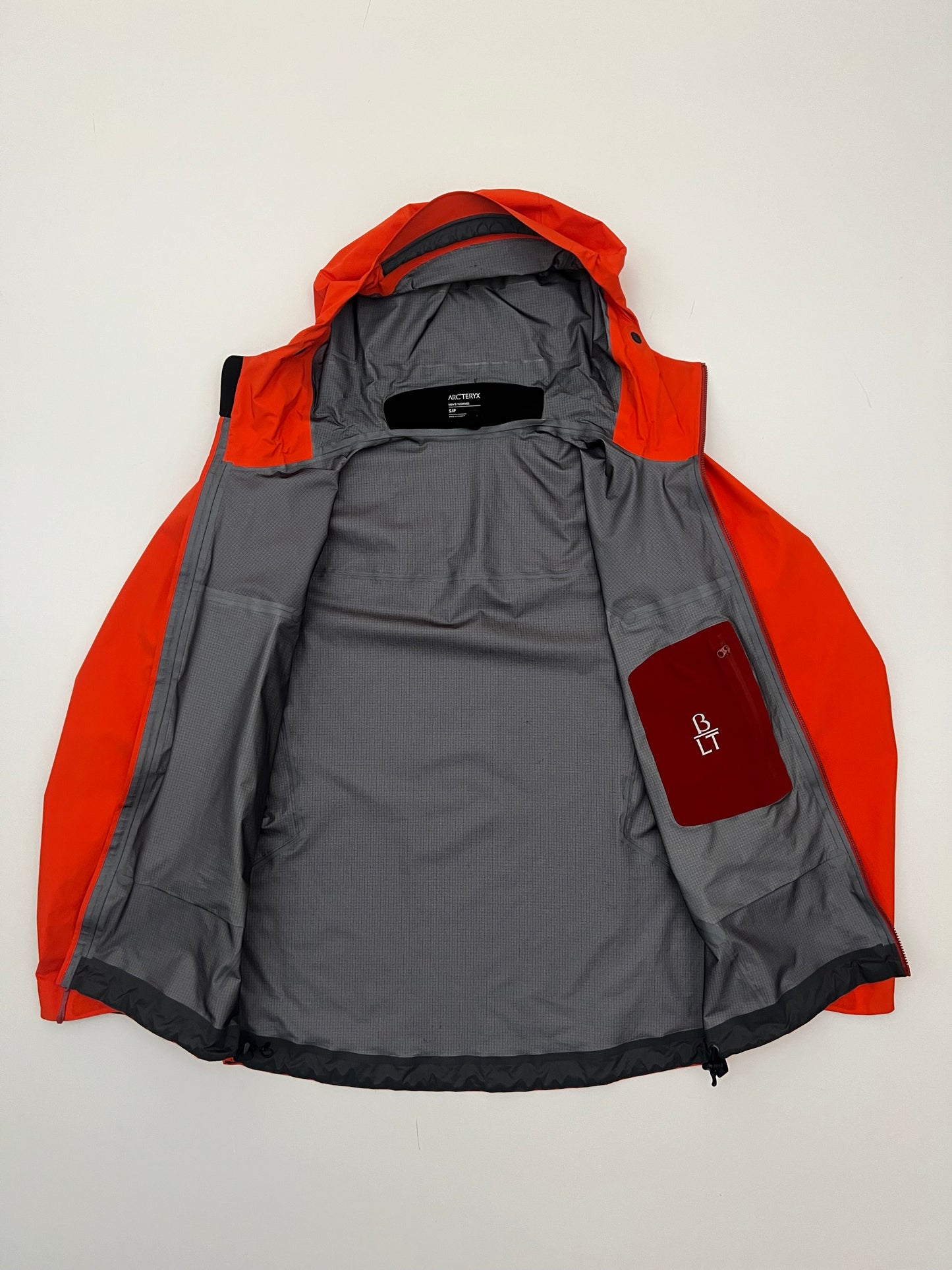 Arc’teryx Beta LT Jacket Flare Orange Men’s S Small Gore-Tex Pro Edition