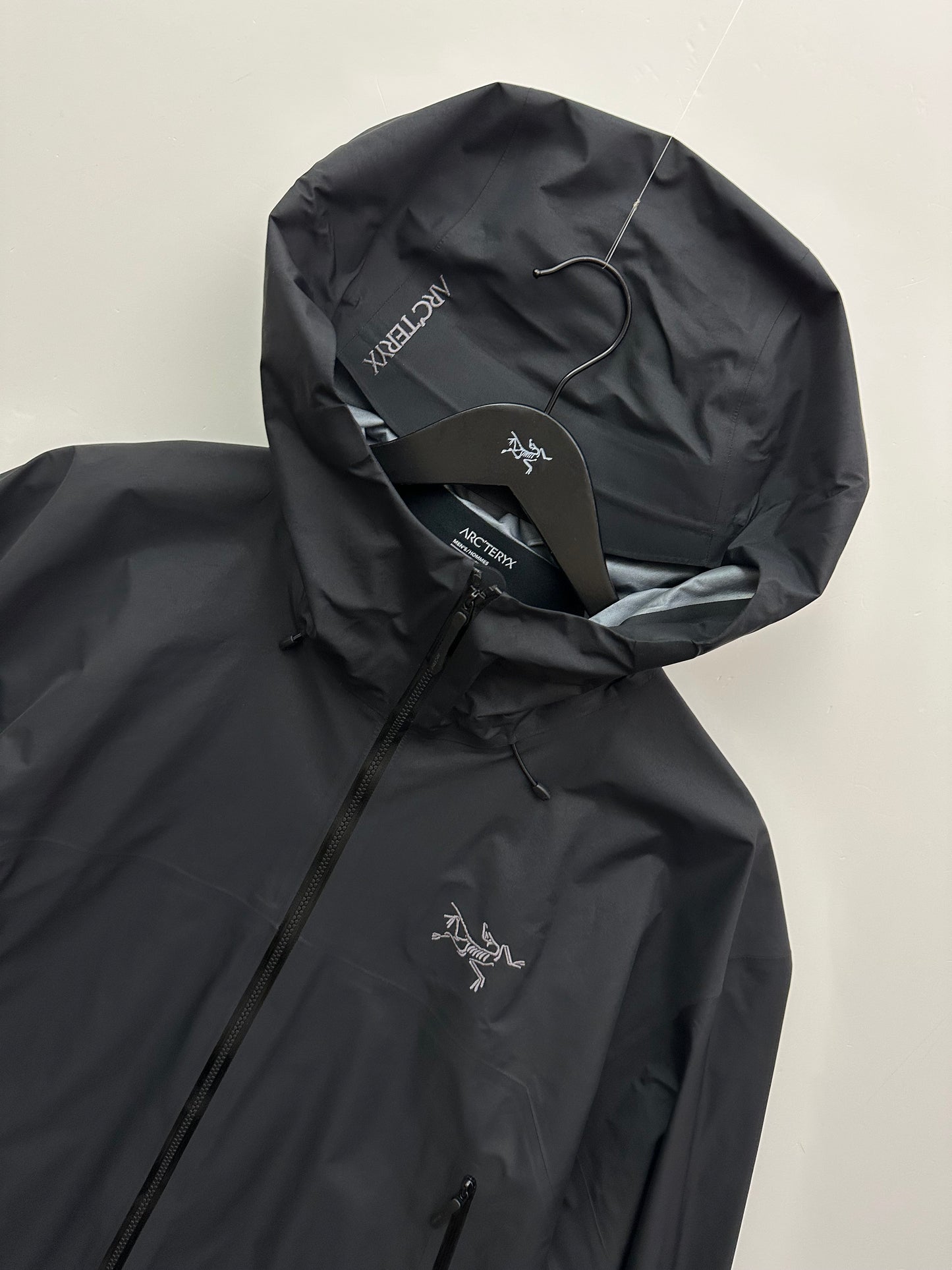 Arc’teryx Beta SL Jacket Black Men’s XL Extra Large Gore-Tex RECCO