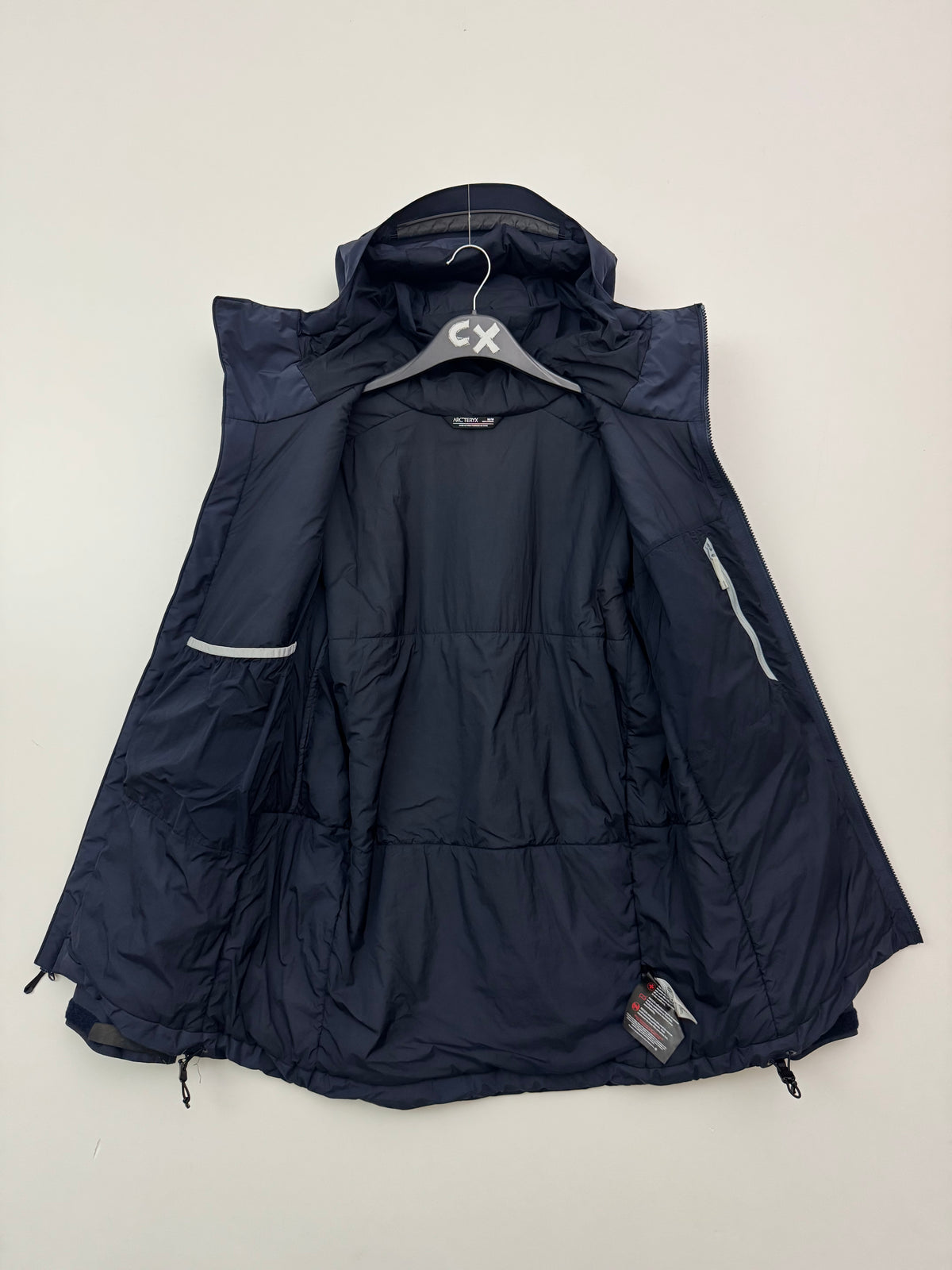 Arc'teryx Beta Insulated Jacket Black Sapphire Men's M Medium Gore-Tex RECCO