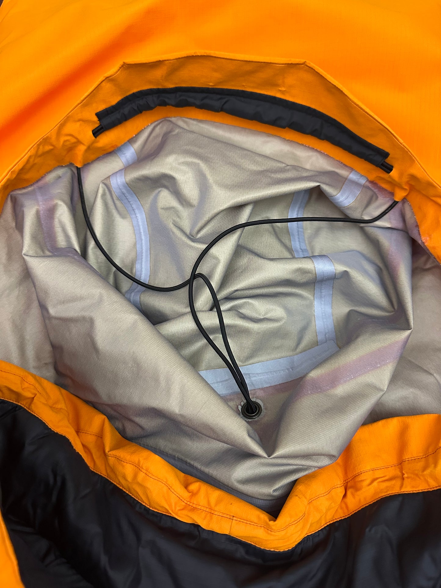 Arc’teryx Fission AR Jacket Yam Orange Men’s L Large Gore-Tex Primaloft