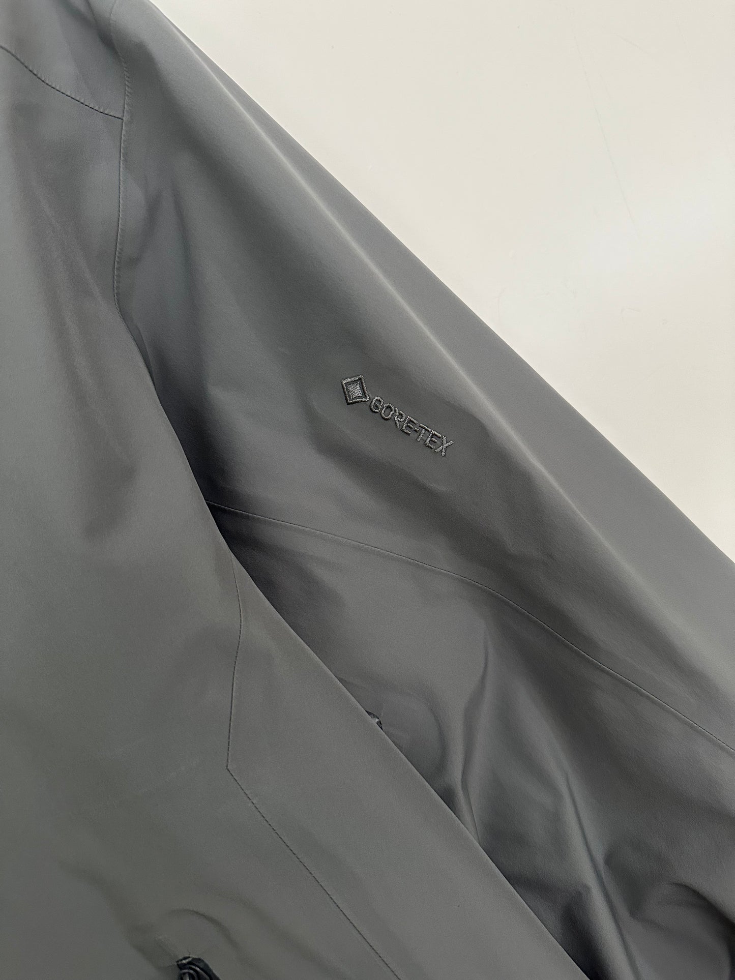 Arc’teryx Beta LT Jacket Binary Grey Men’s M Medium Gore-Tex
