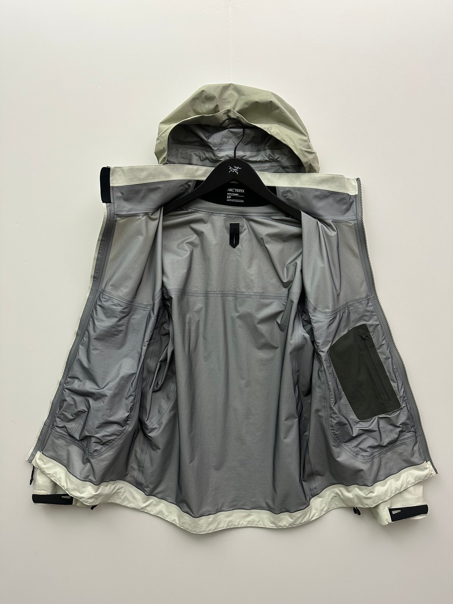 Arc’teryx System A Dume Jacket Chalk Men's S Small Gore-Tex