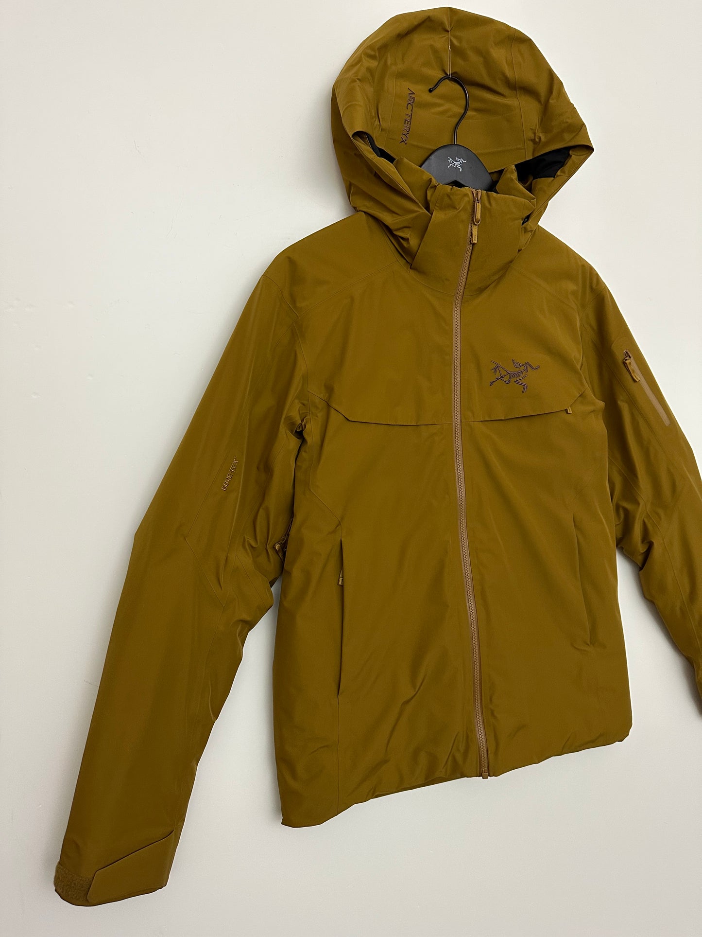 Arc’teryx Macai Jacket Yukon Gold Men’s M Medium Gore-Tex RECCO