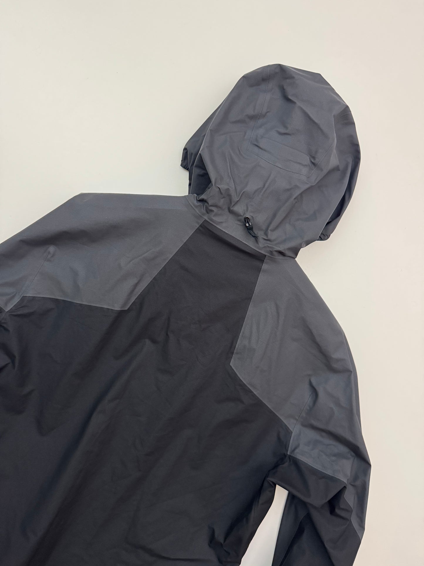 Arc'teryx Norvan Shell Jacket Black Grey Men's Small Gore-Tex RECCO