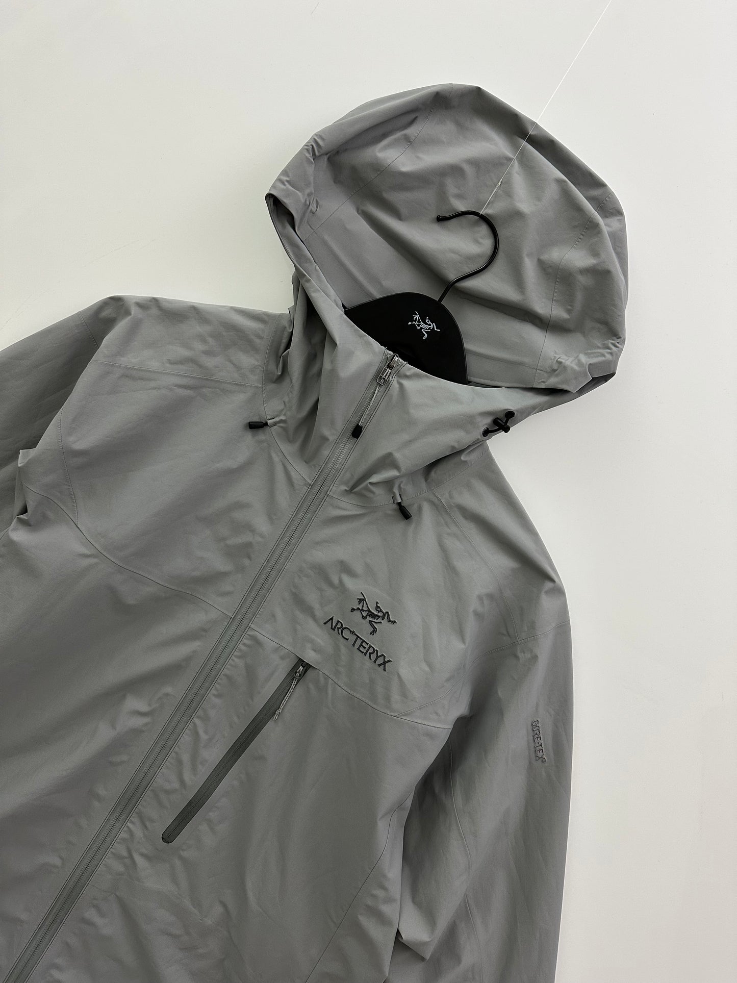 Arc’teryx Alpha SL Jacket Grey Men’s M Medium Gore-Tex