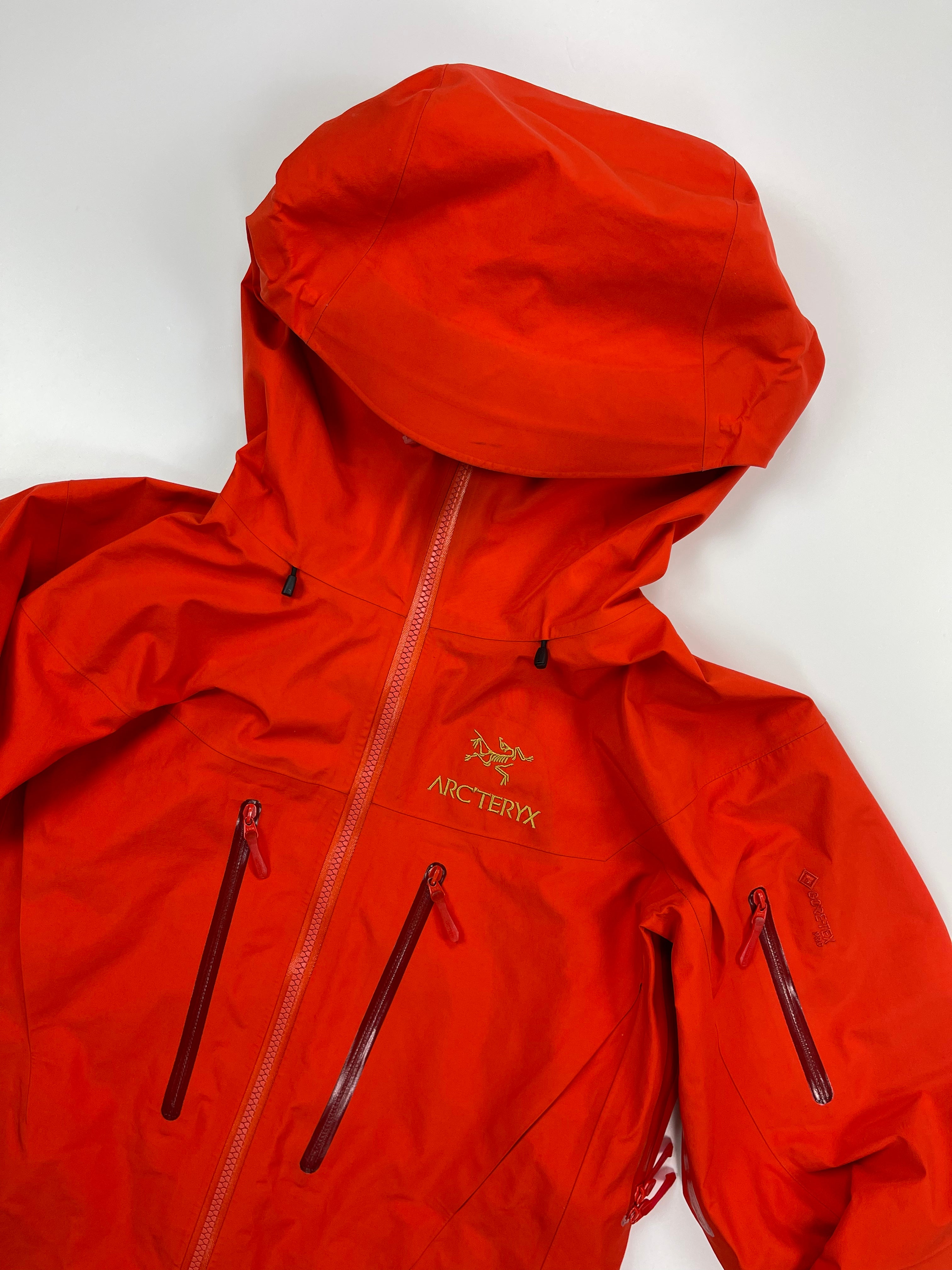 Arcteryx alpha sv cardinal sale