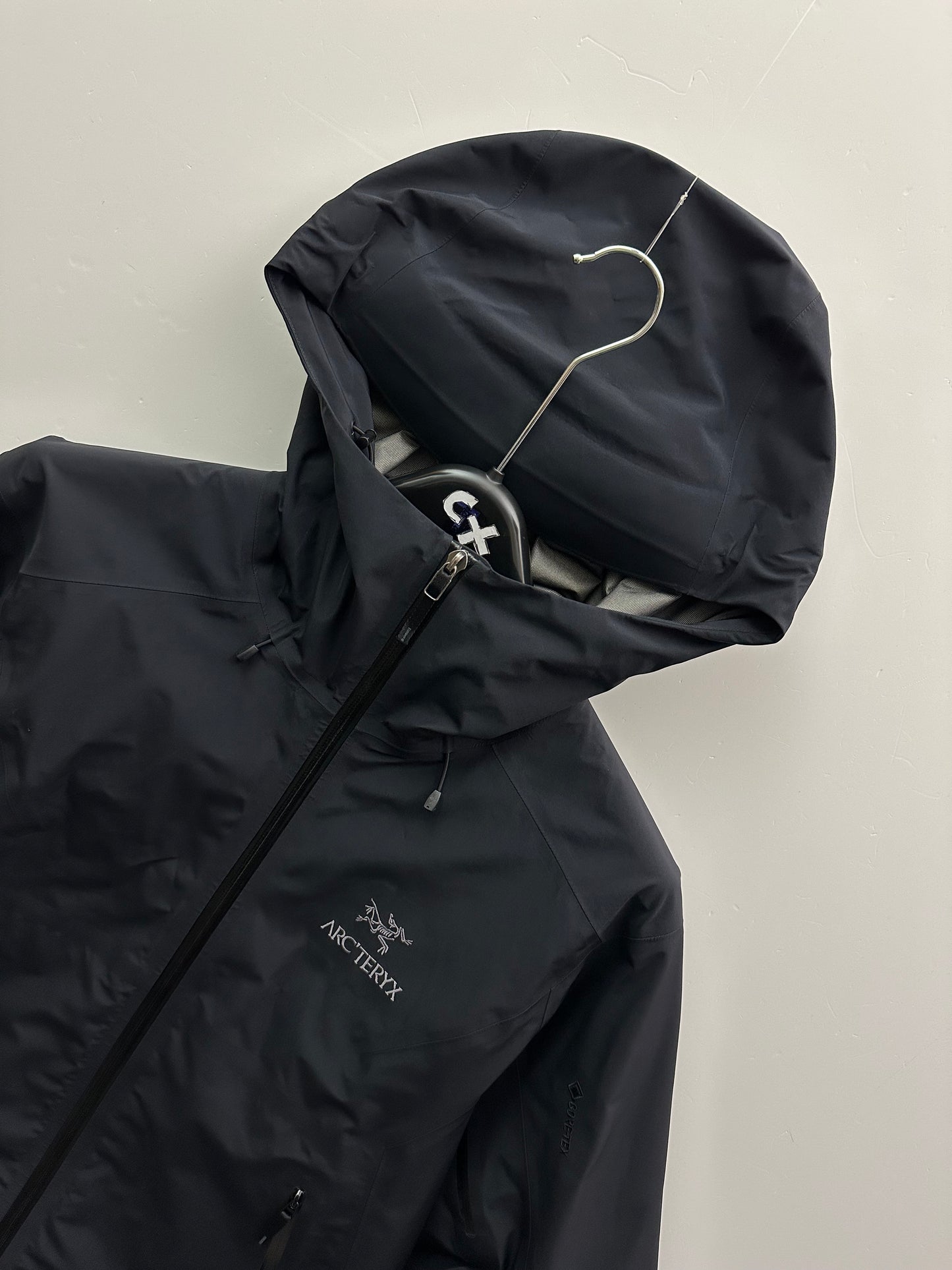 Arc’teryx Beta LT Jacket Black Women’s M Medium Gore-Tex