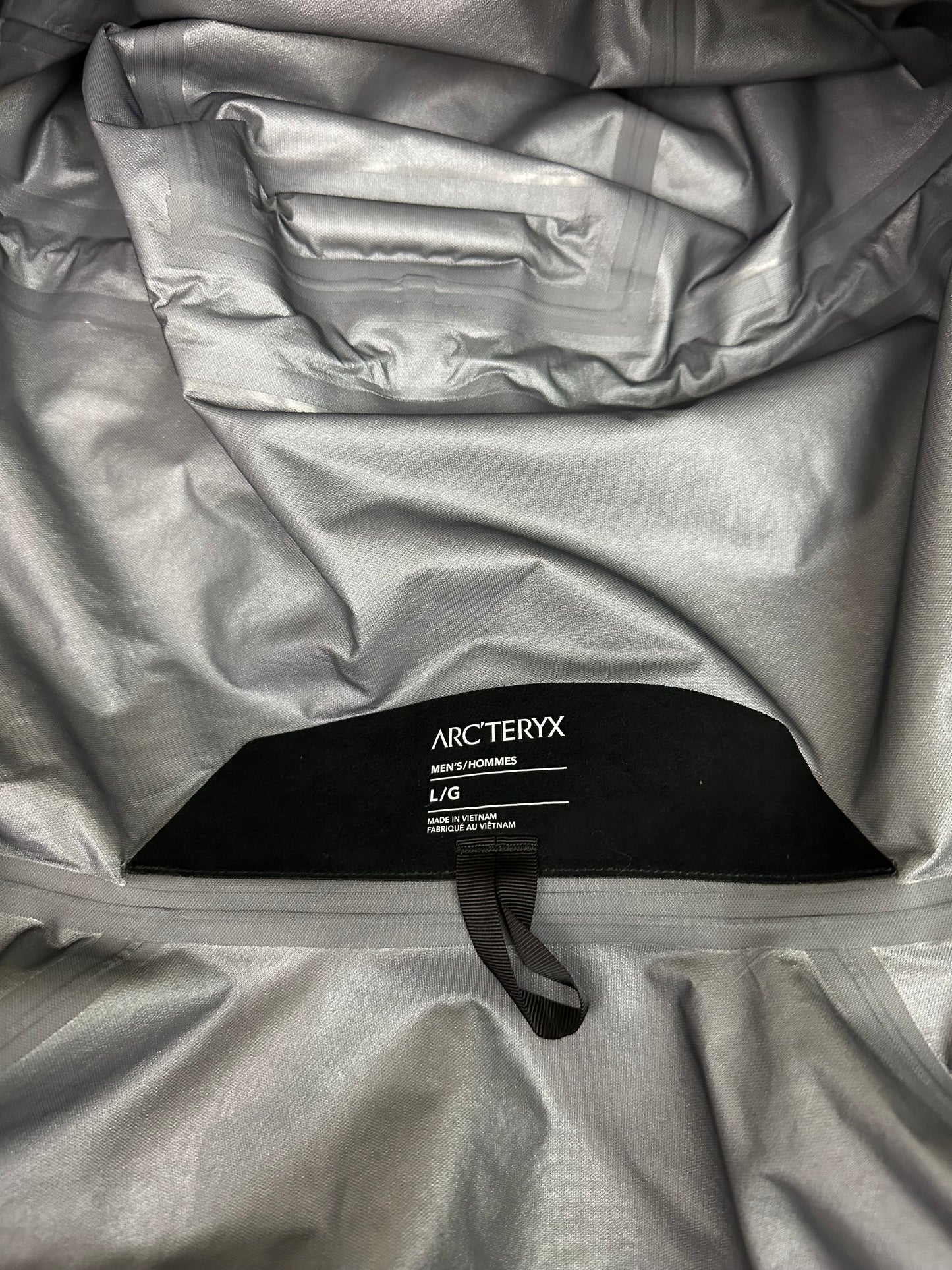 Arc’teryx Beta Lightweight Jacket Black Men’s L Large Gore-Tex RECCO