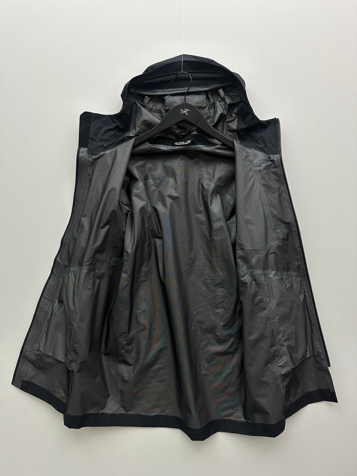 Arc’teryx Sawyer Coat Black Men’s M Medium Gore-Tex
