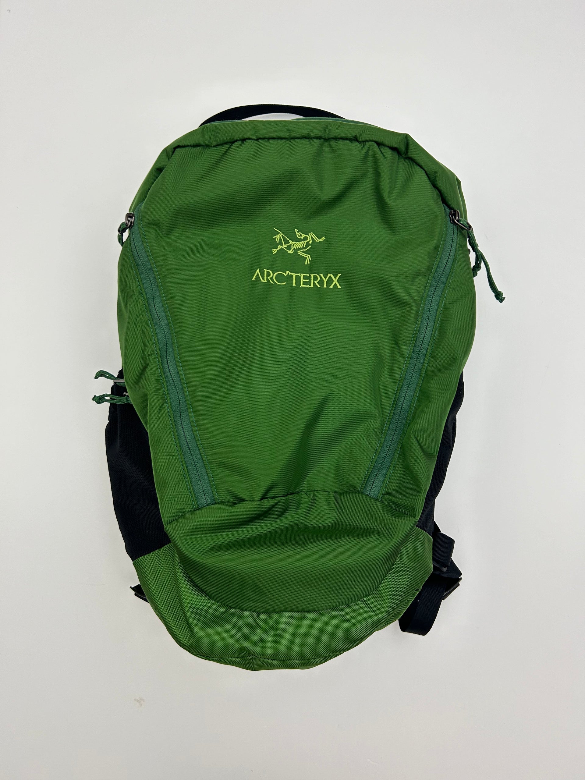 Arc'teryx Mantis 26 Backpack Green – Chamonyx