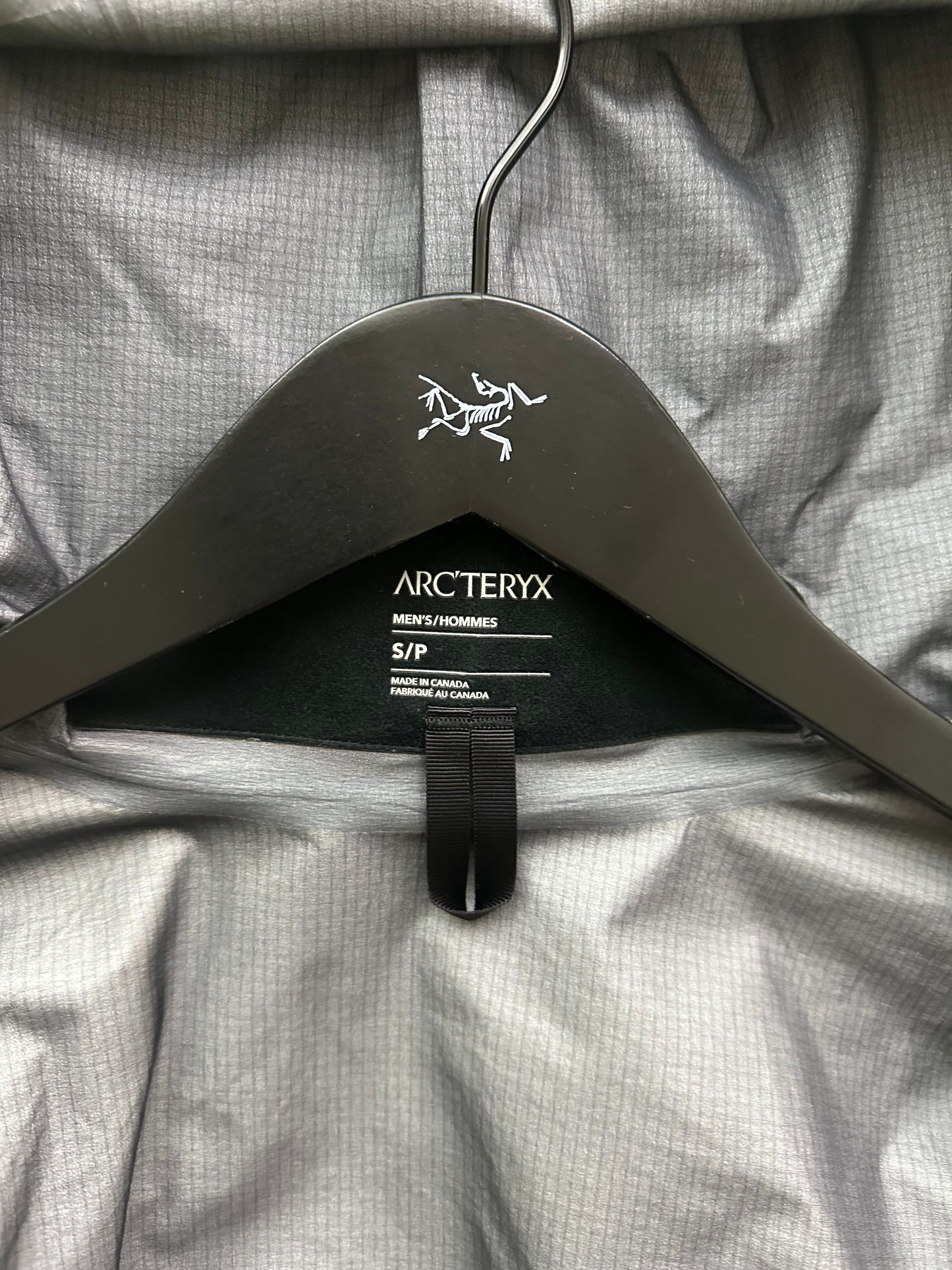 Arc’teryx Alpha SV Jacket Green Men’s S Small Gore-Tex Pro