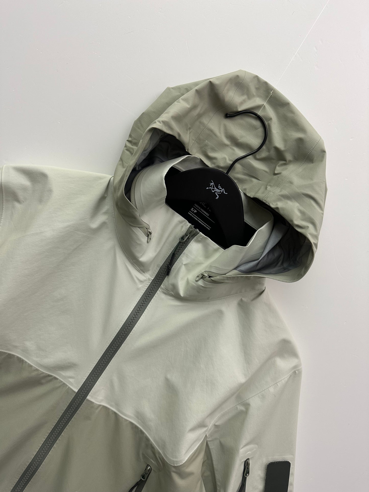 Arc’teryx System A Dume Jacket Chalk Men's S Small Gore-Tex