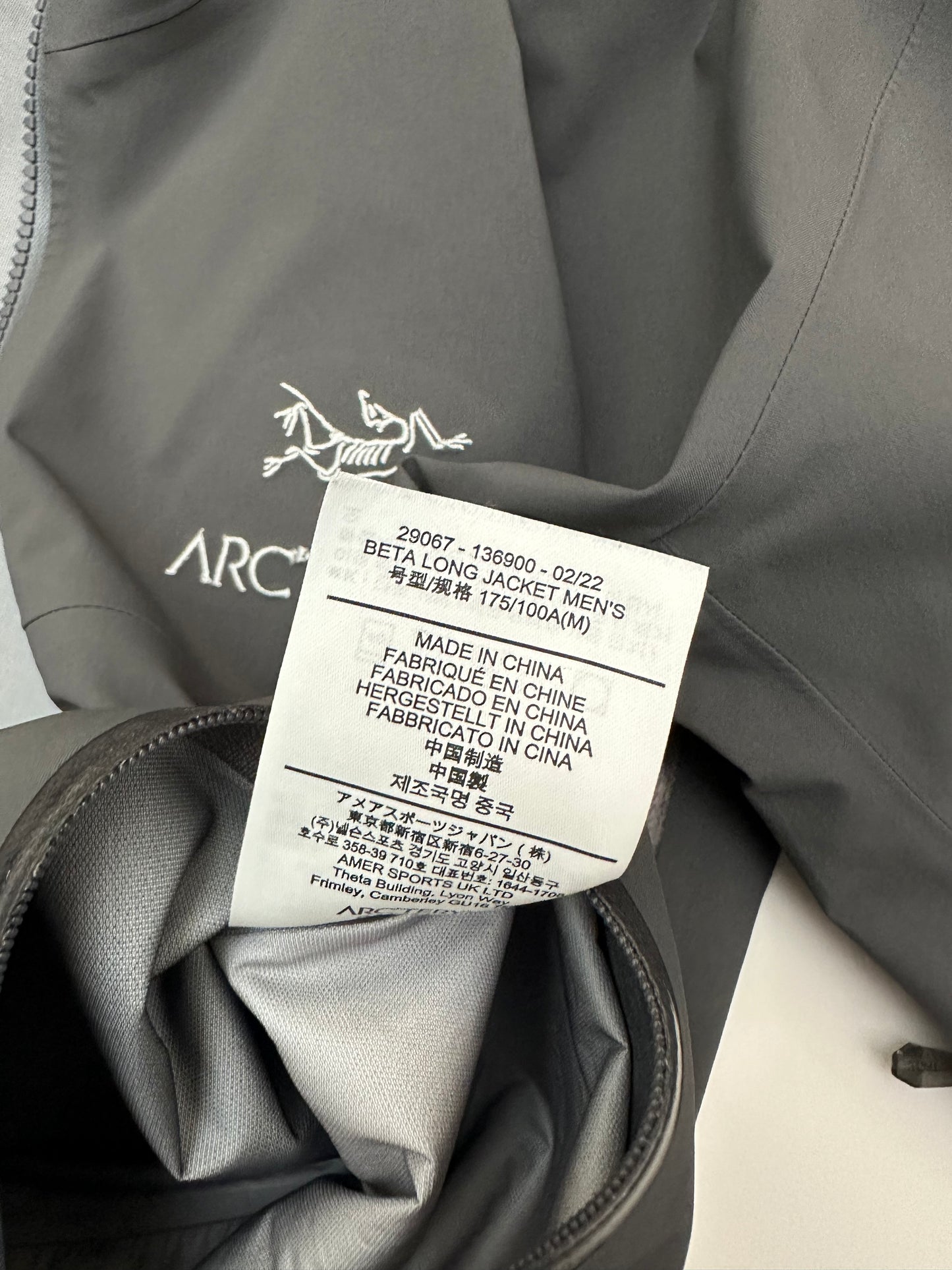 Arc’teryx Beta Long Jacket Cloud Grey Men’s M Medium Gore-Tex