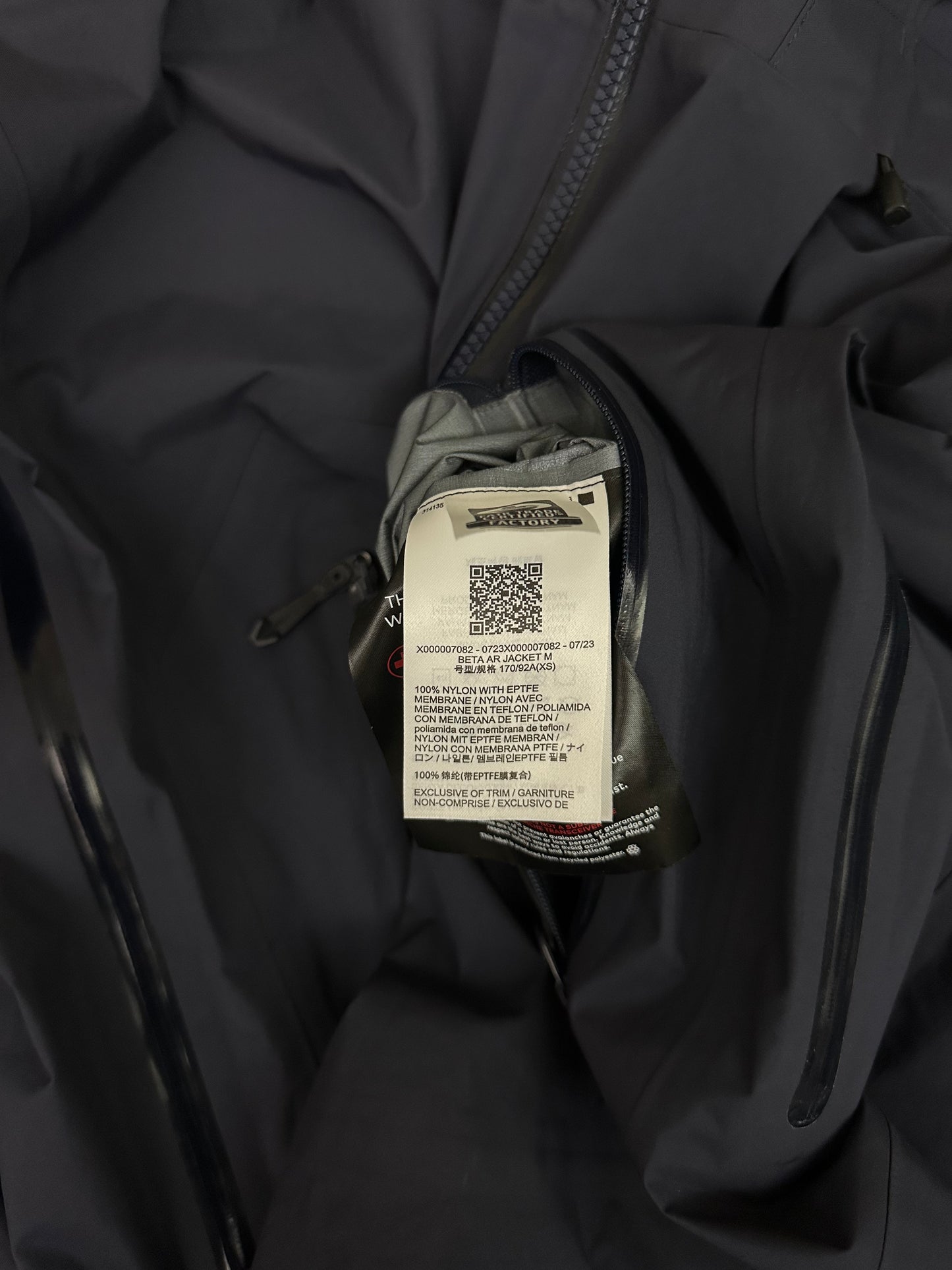 Arc’teryx Beta AR Jacket Black Sapphire Men's XS Gore-Tex Pro RECCO