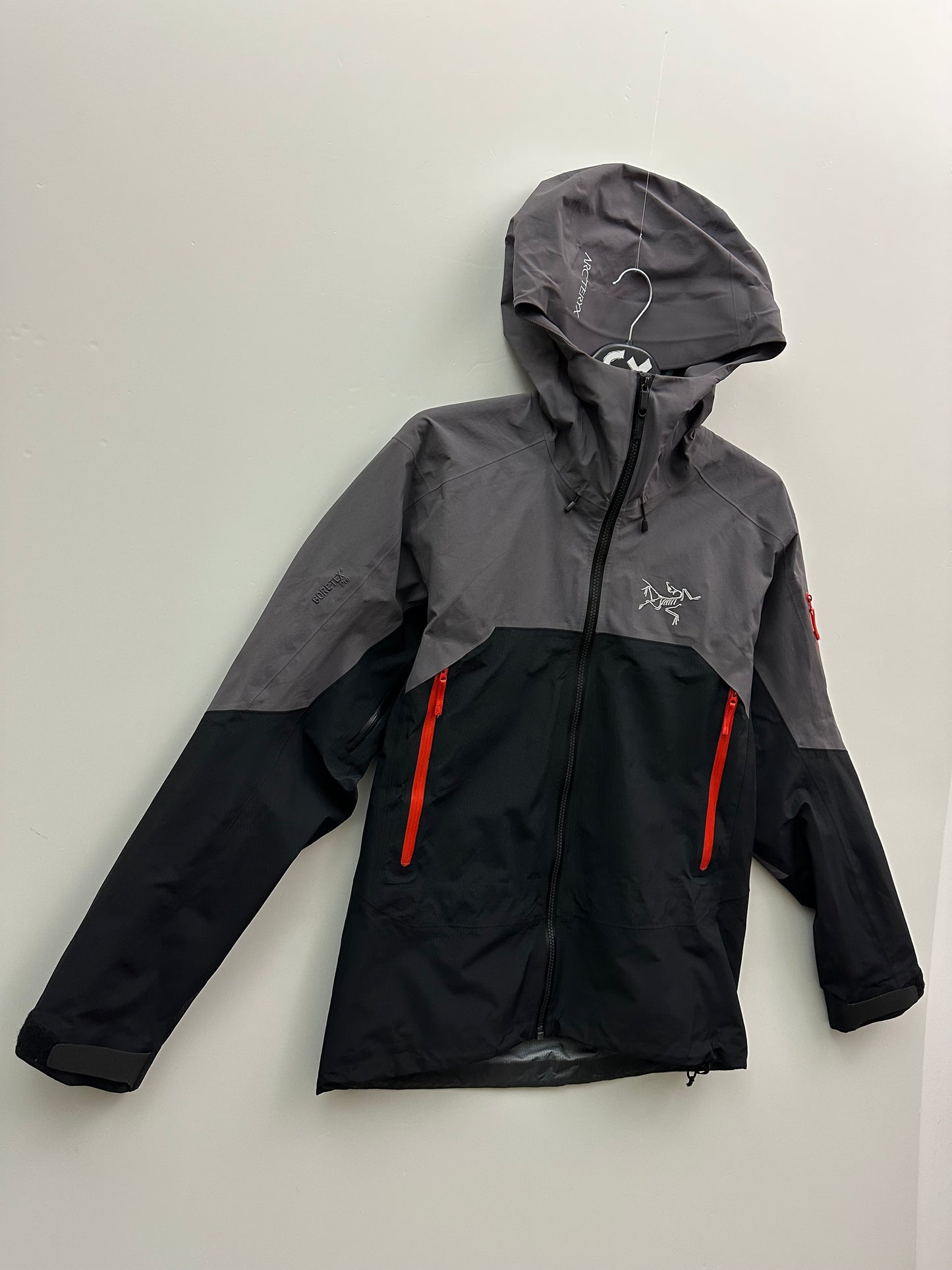 Arc’teryx Rush Jacket Black Storm Grey Men's S Small Gore-Tex Pro RECCO