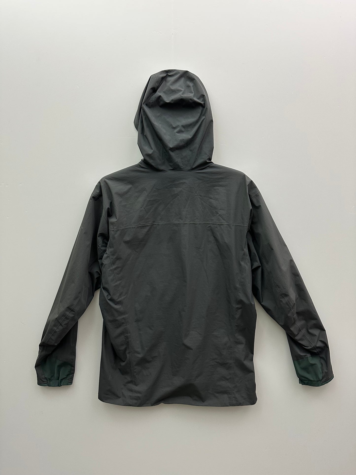 Arc’teryx Solano Jacket Men’s L Large Gore Windstopper 2013 Model
