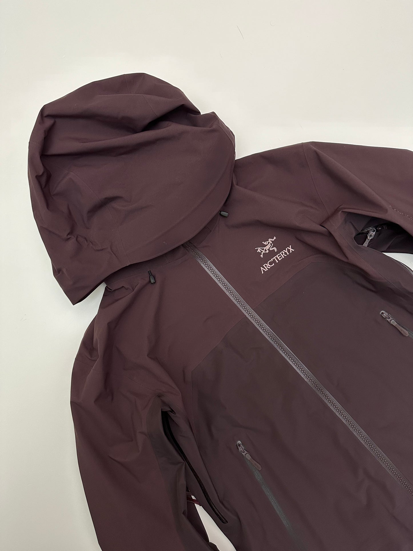 Arc'teryx Beta AR Jacket Phantasm Women's M Medium Gore-Tex Pro RECCO