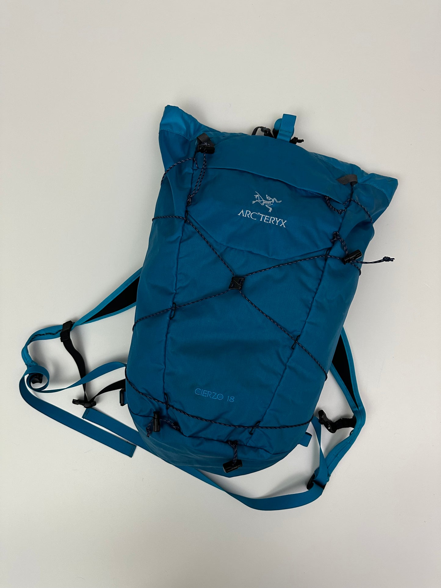 Arc’teryx Ceirzo 18 Backpack Blue